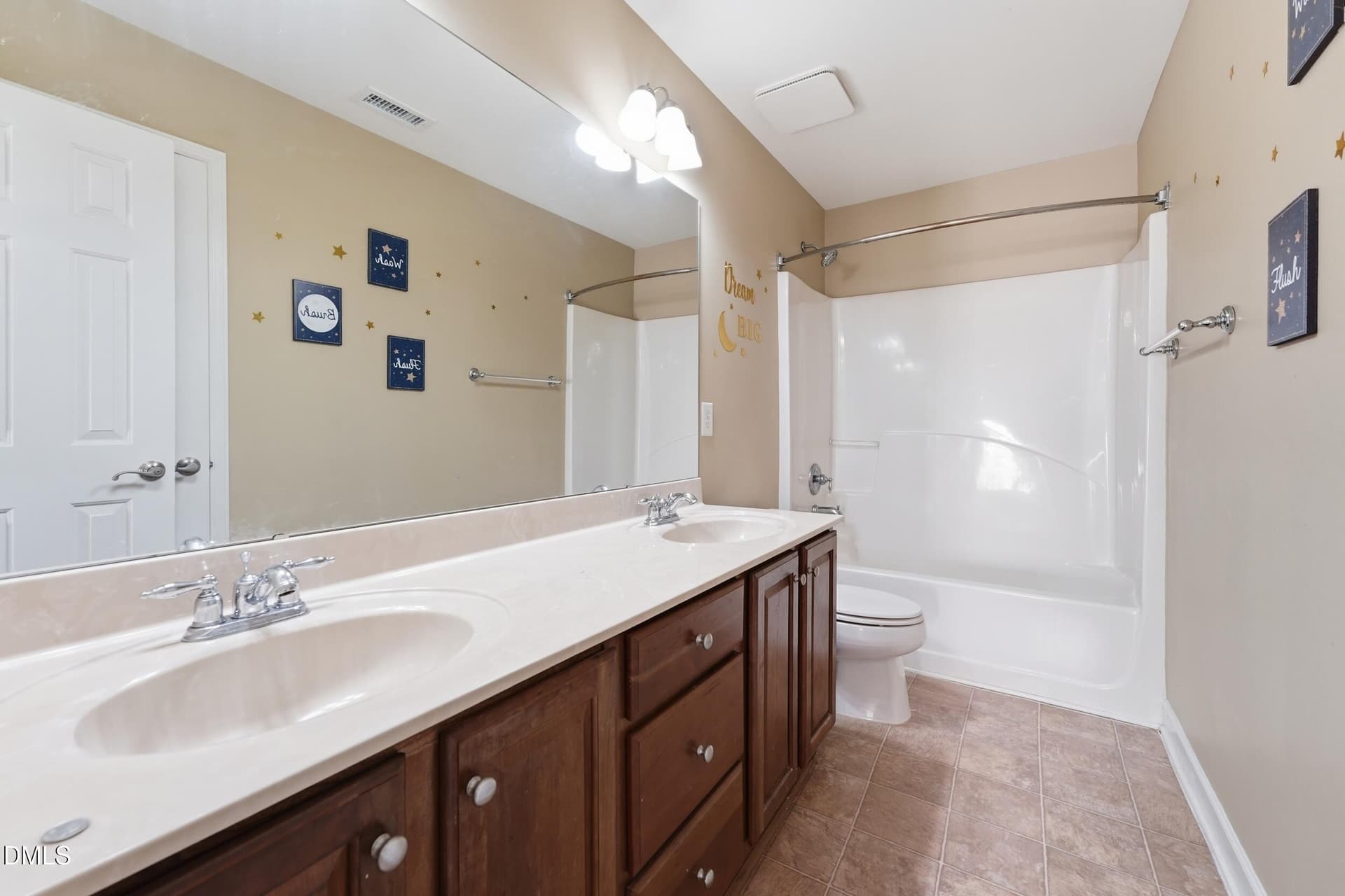 19 - Bathroom 2 - 213 Butterbiggins - 213 Butterbiggins Lane, Apex, NC 27539