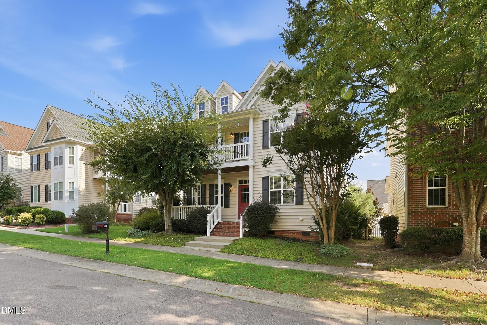 24 - Front Ext - 213 Butterbiggins - 213 Butterbiggins Lane, Apex, NC 27539