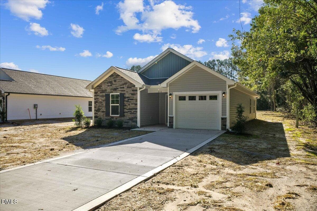 03-310 E Howard St-3 - 310 E Howard Street, Roseboro, NC 28382