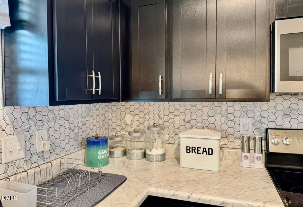 backsplash - 4007 Lush Grove Drive, Durham, NC 27704, Durham