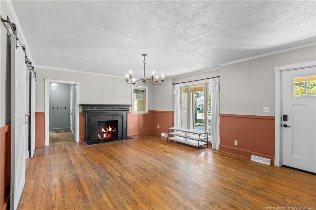 Photo 3 - 410 W Mclean Street, St. Pauls, NC 28384