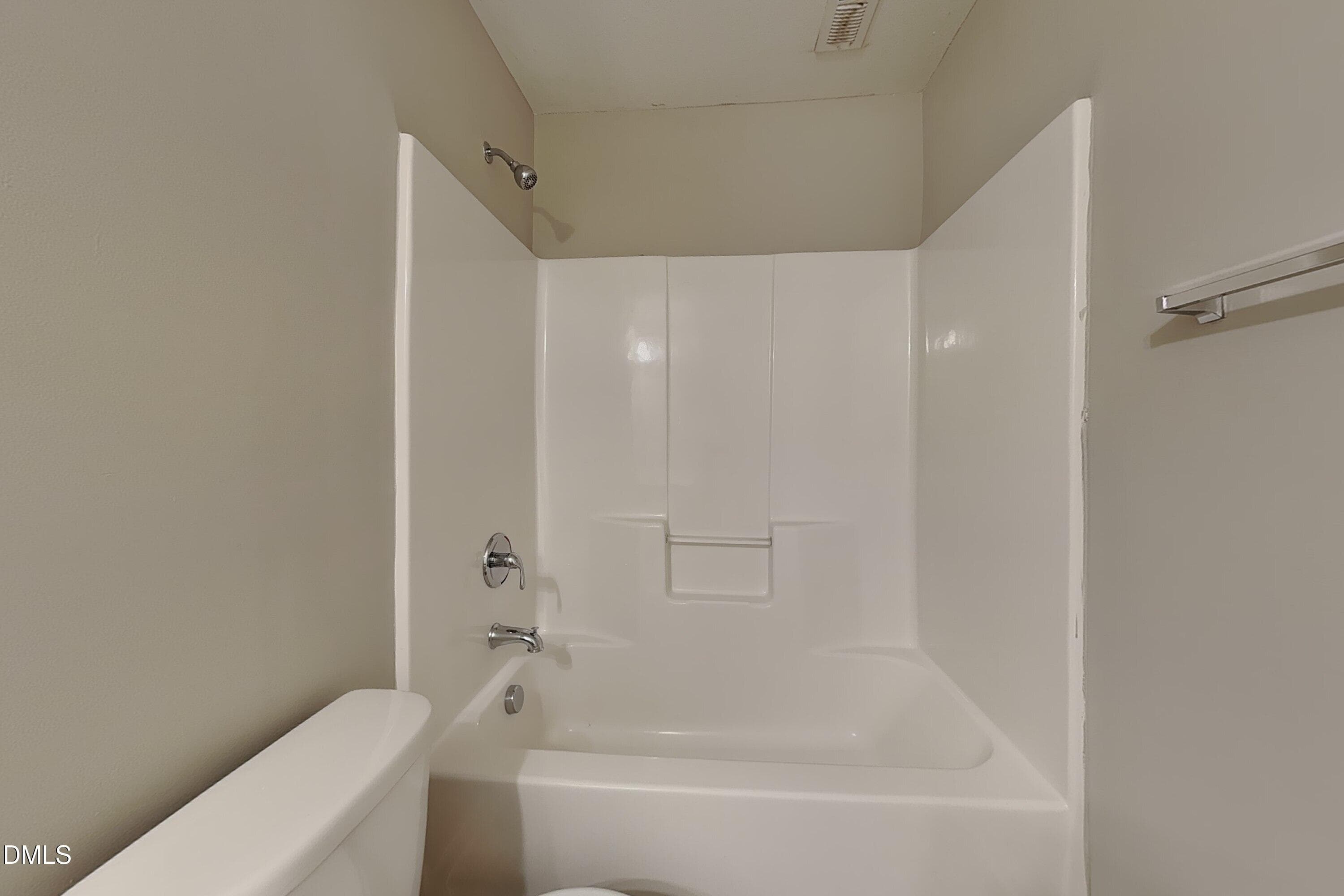 13_Image_YKJue5S67B - 138 Hunterwood Place, Benson, NC 27504, Benson