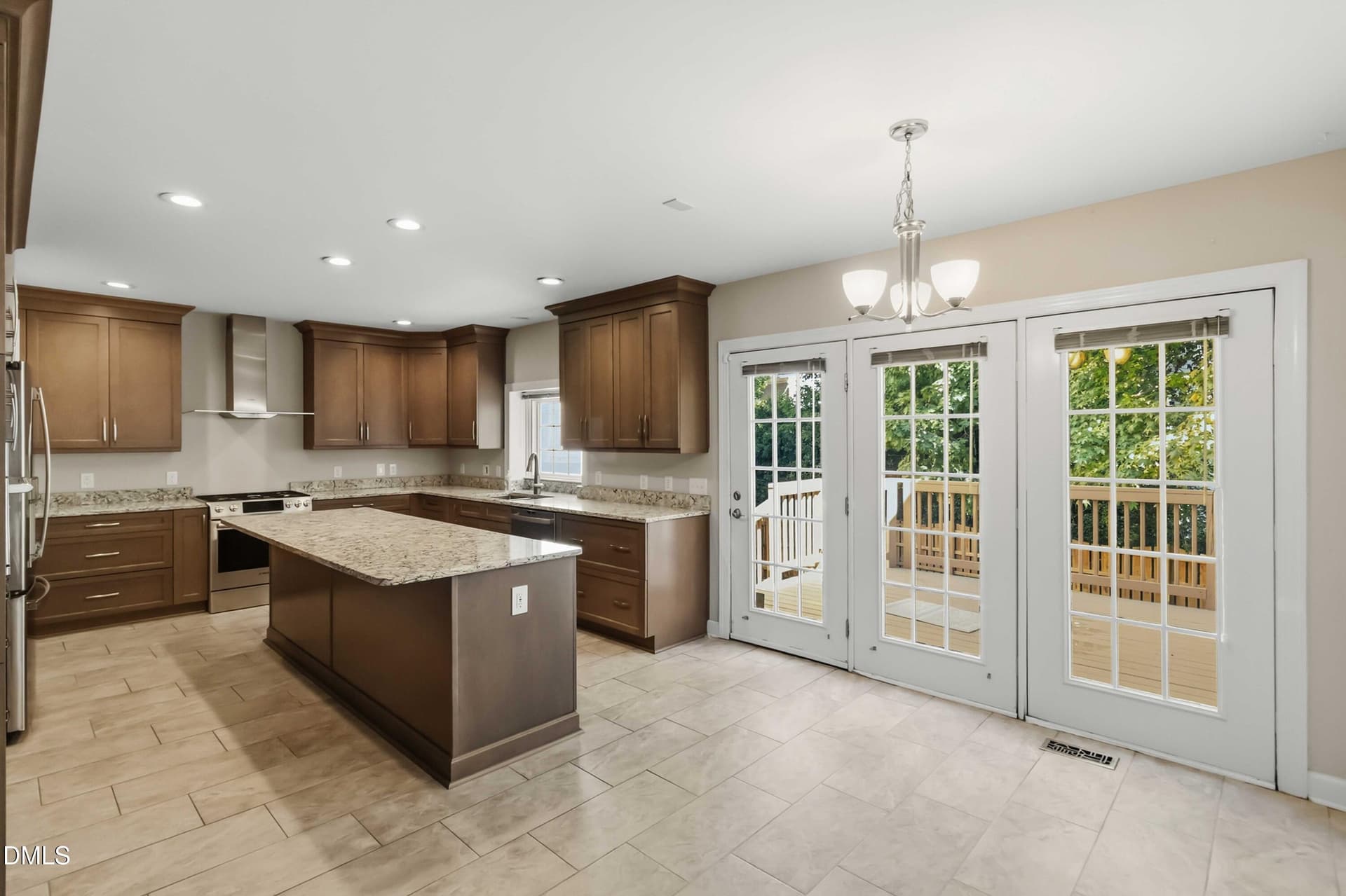 009 - 104 Strathburgh Lane, Cary, NC 27518