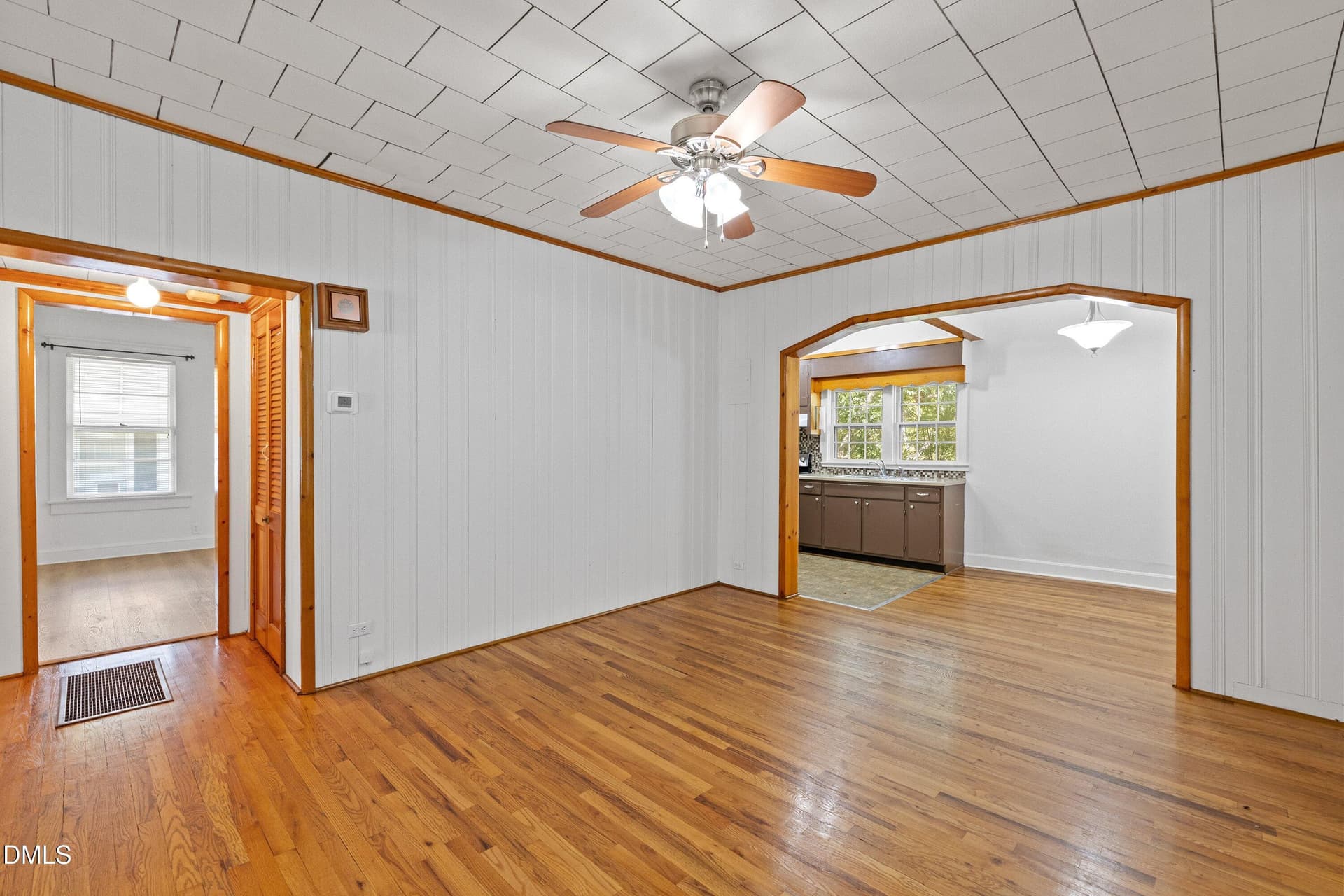 28-302 W E St_8954 - 302 W E Street, Erwin, NC 28339