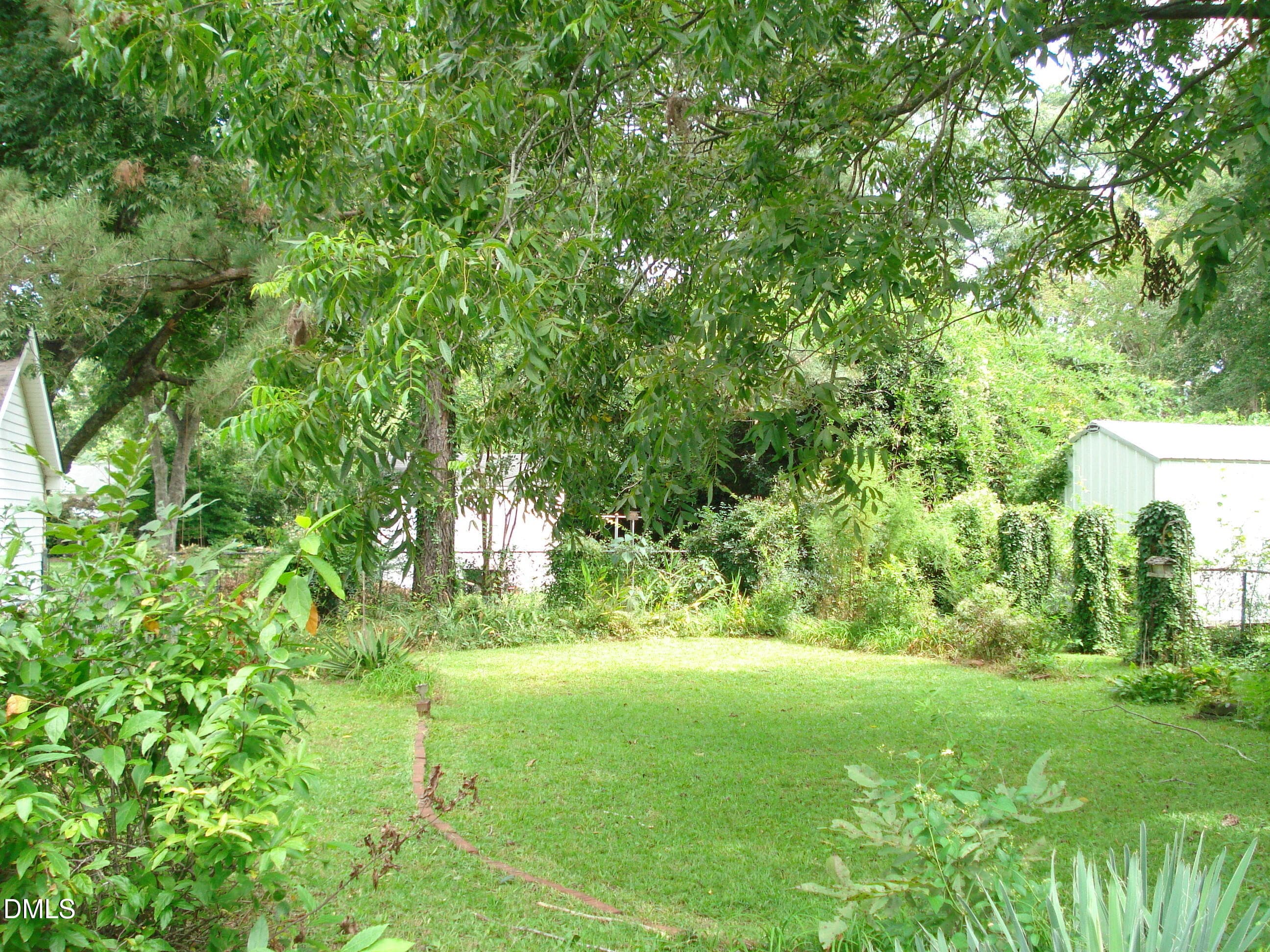 DSC09885 - 700 N Raiford Street, Selma, NC 27576