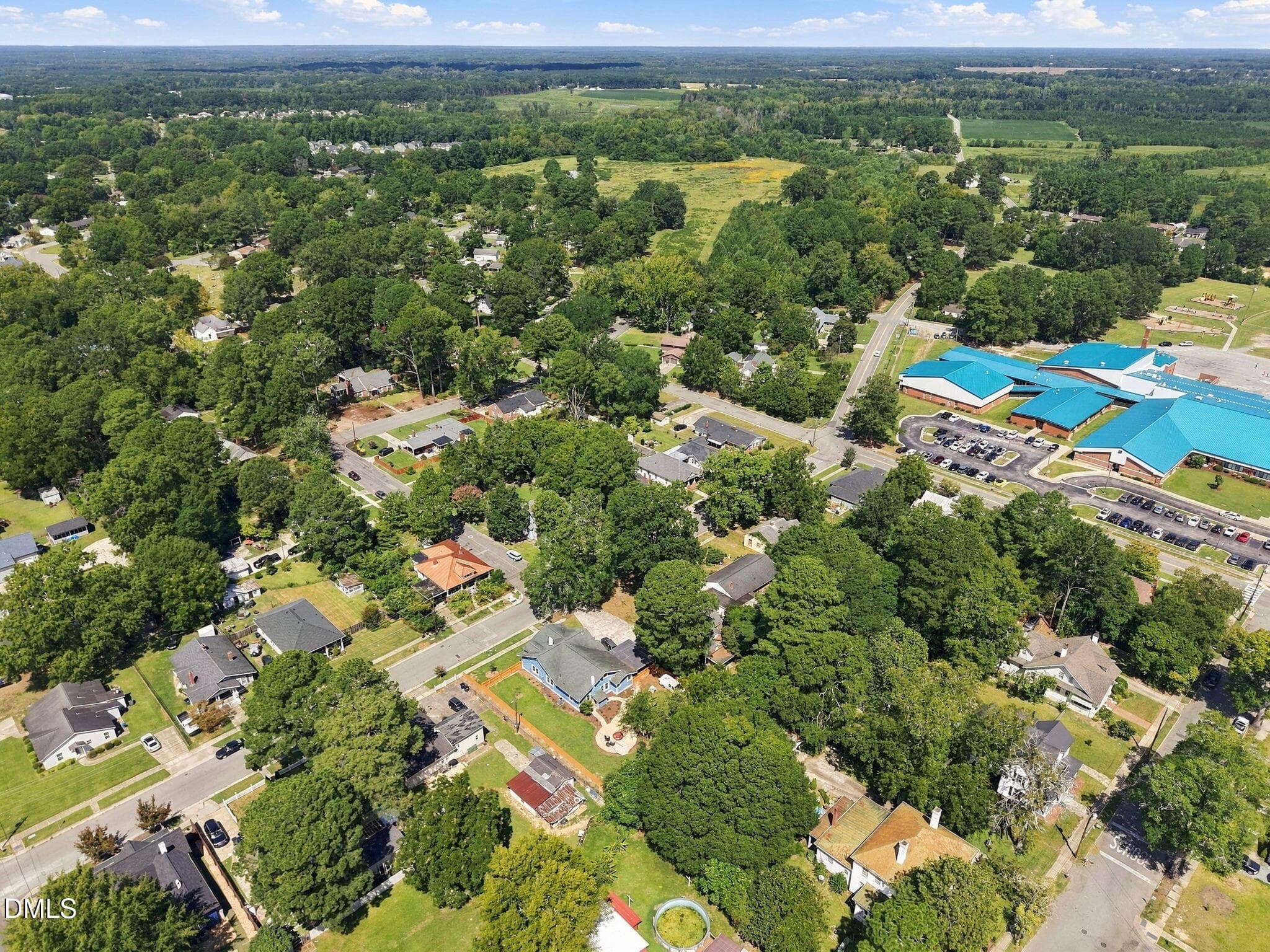 10-web-or-mls-DJI_20260911124516_0648_D - 400 N Sumner Street, Selma, NC 27576