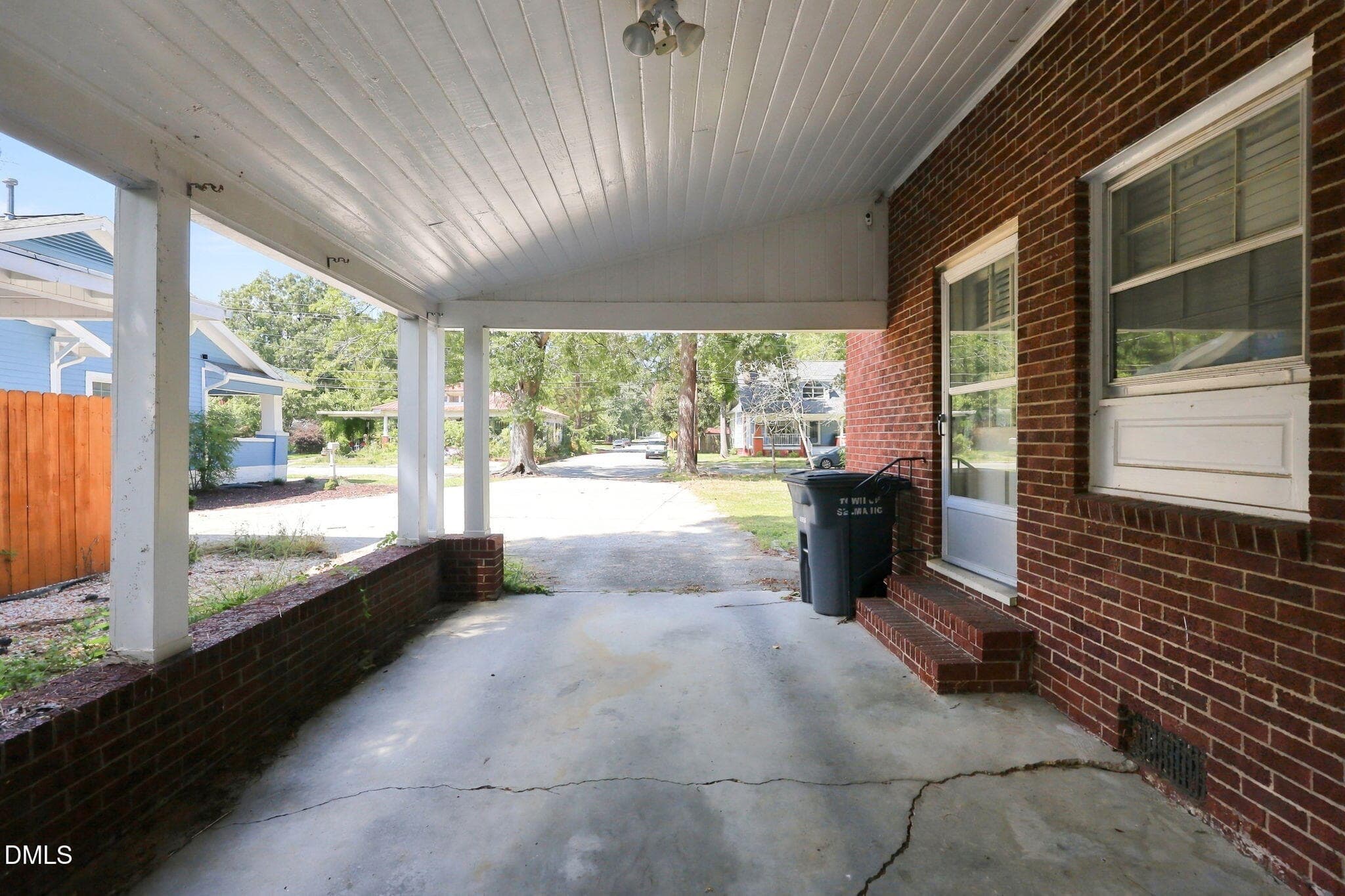16-web-or-mls-IMG_8383_edit - 400 N Sumner Street, Selma, NC 27576