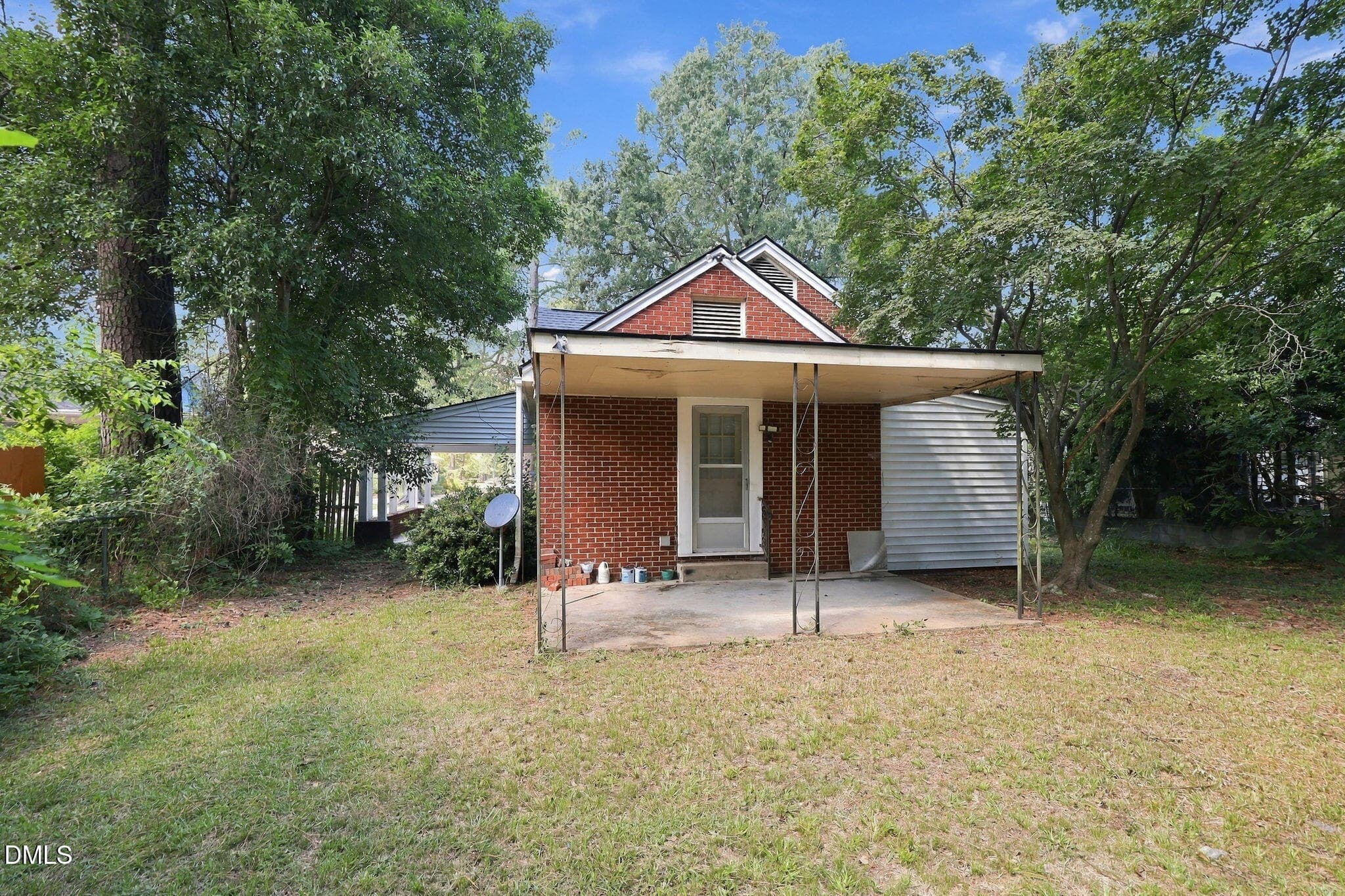 24-web-or-mls-IMG_8391 - 400 N Sumner Street, Selma, NC 27576