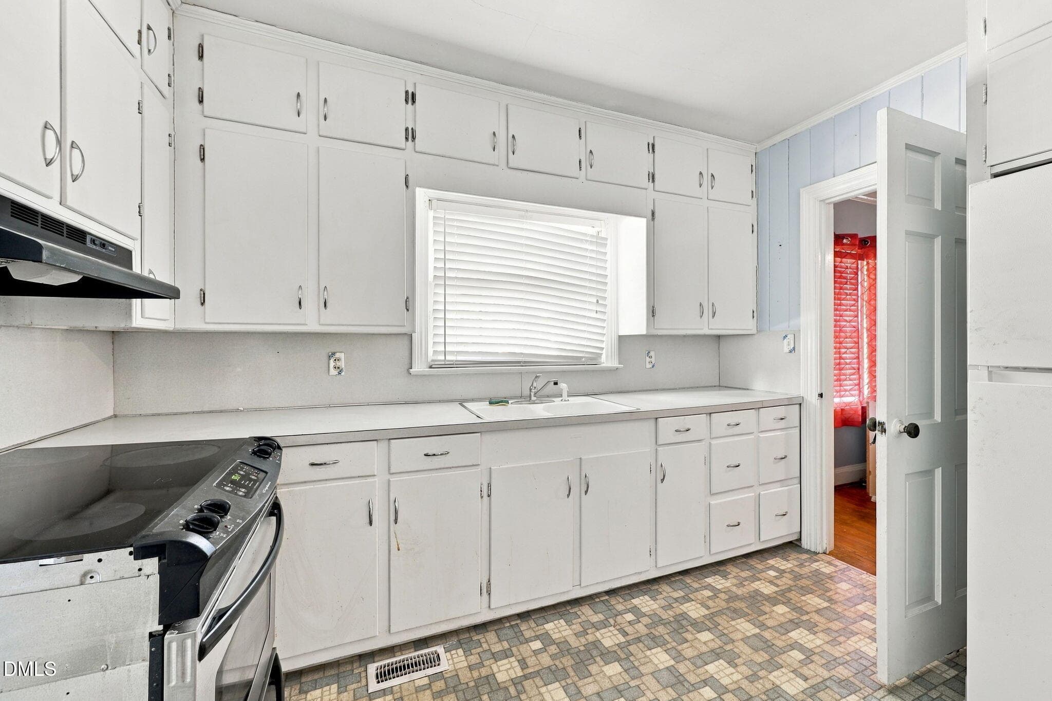 29-web-or-mls-IMG_8406_Edit - 400 N Sumner Street, Selma, NC 27576