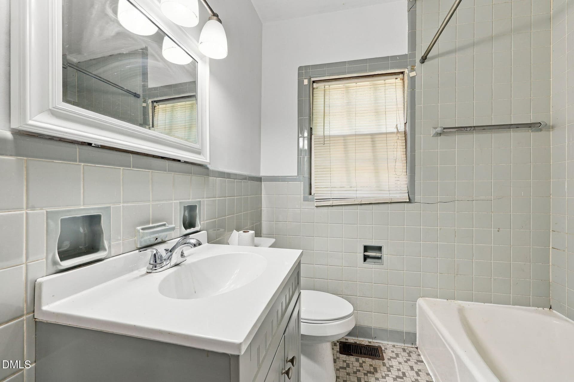 39-web-or-mls-IMG_8439 - 400 N Sumner Street, Selma, NC 27576