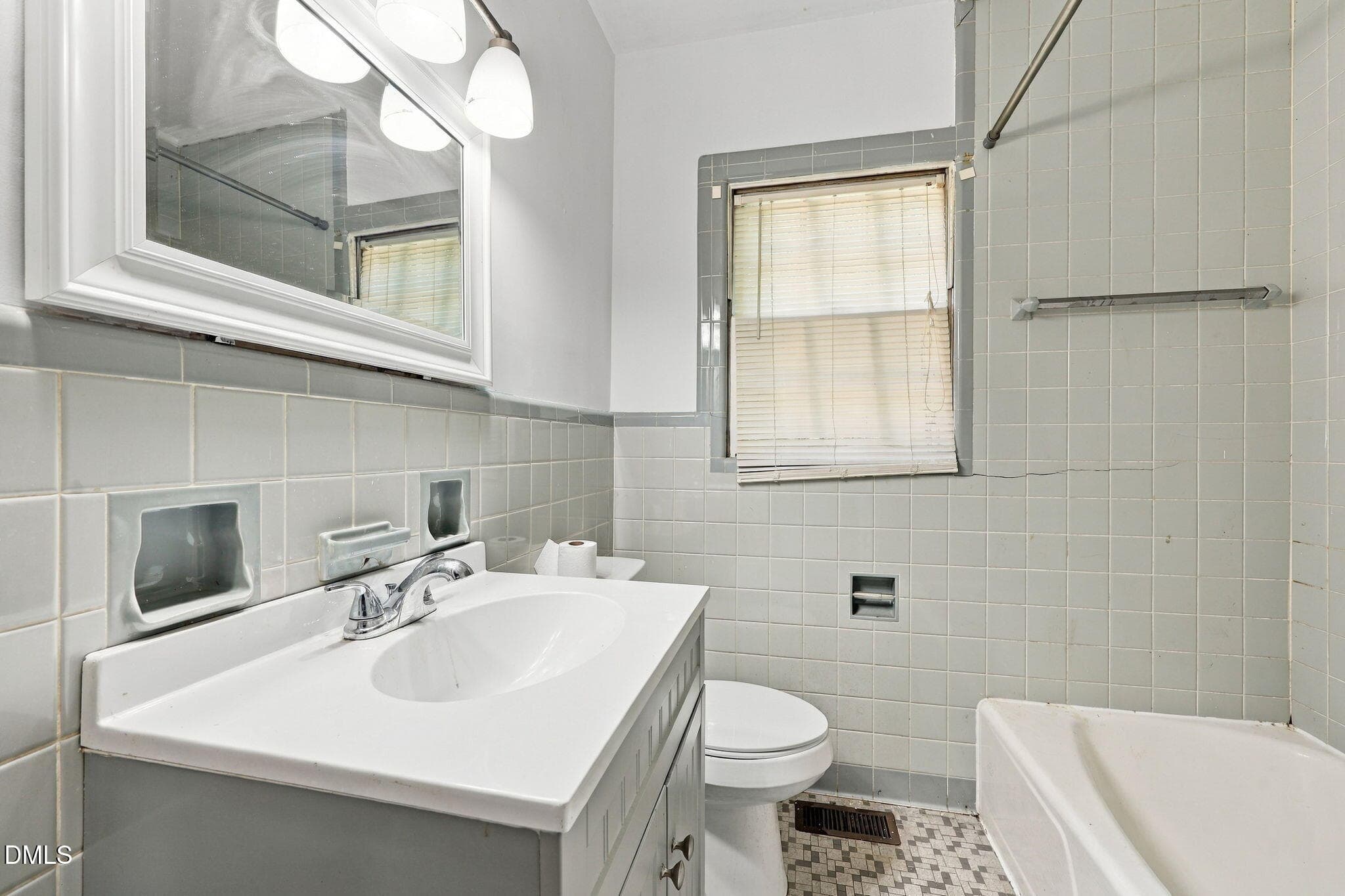 39-web-or-mls-IMG_8439 - 400 N Sumner Street, Selma, NC 27576
