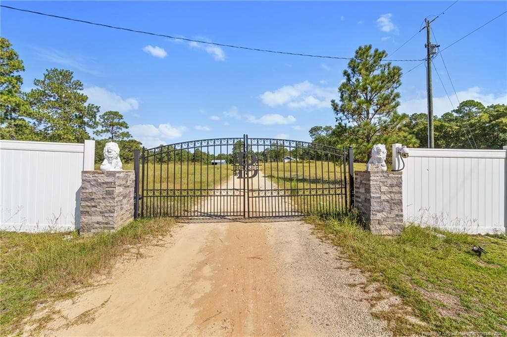 Gated Entrance - 5181 Fame Lane, Fayetteville, NC 28306, Fayetteville