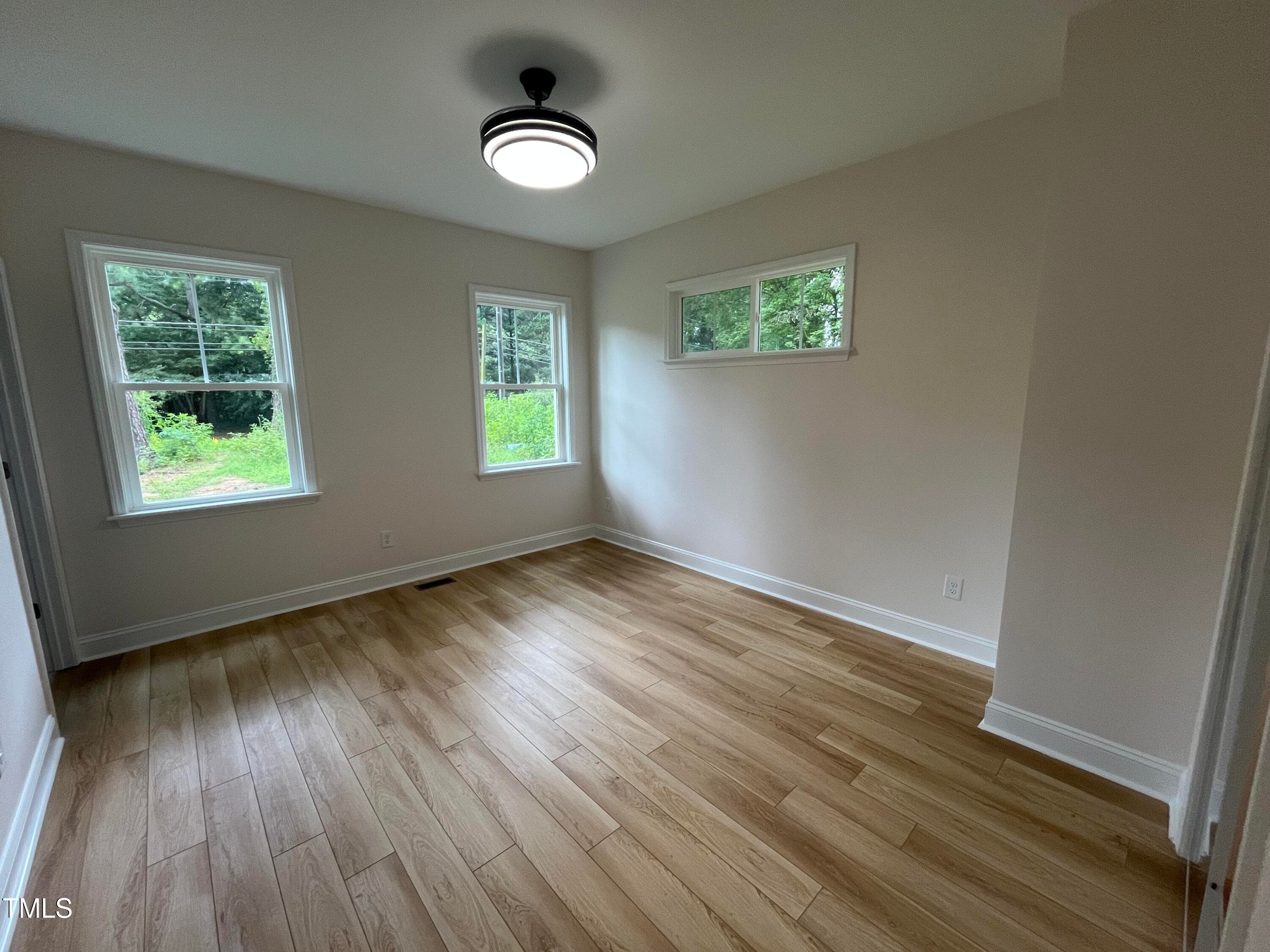 IMG_8408 - 313 W Cornwallis Road, Durham, NC 27707