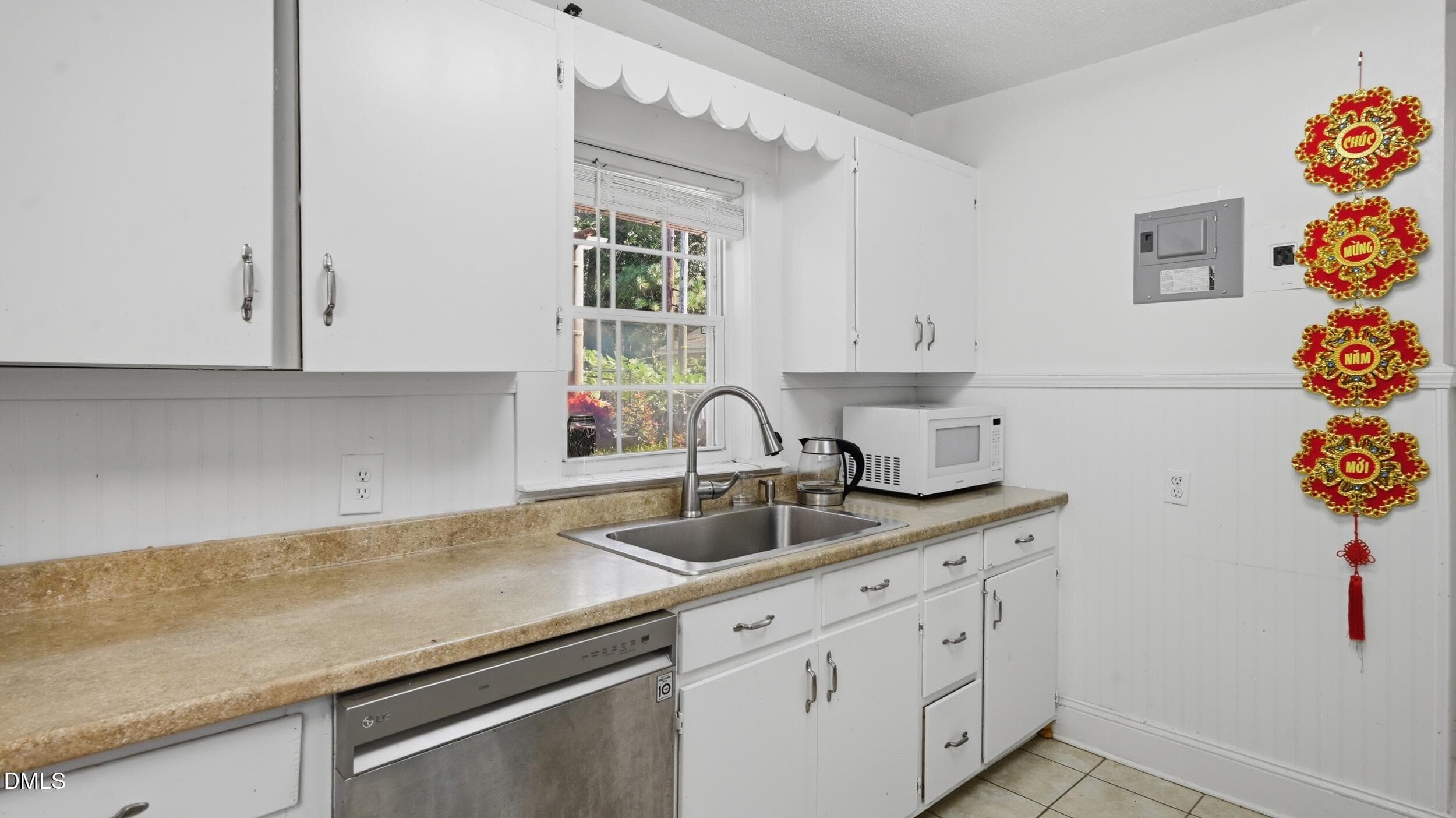 27__dsc2505 - 325 W Gilbreath Street, Graham, NC 27253, Graham