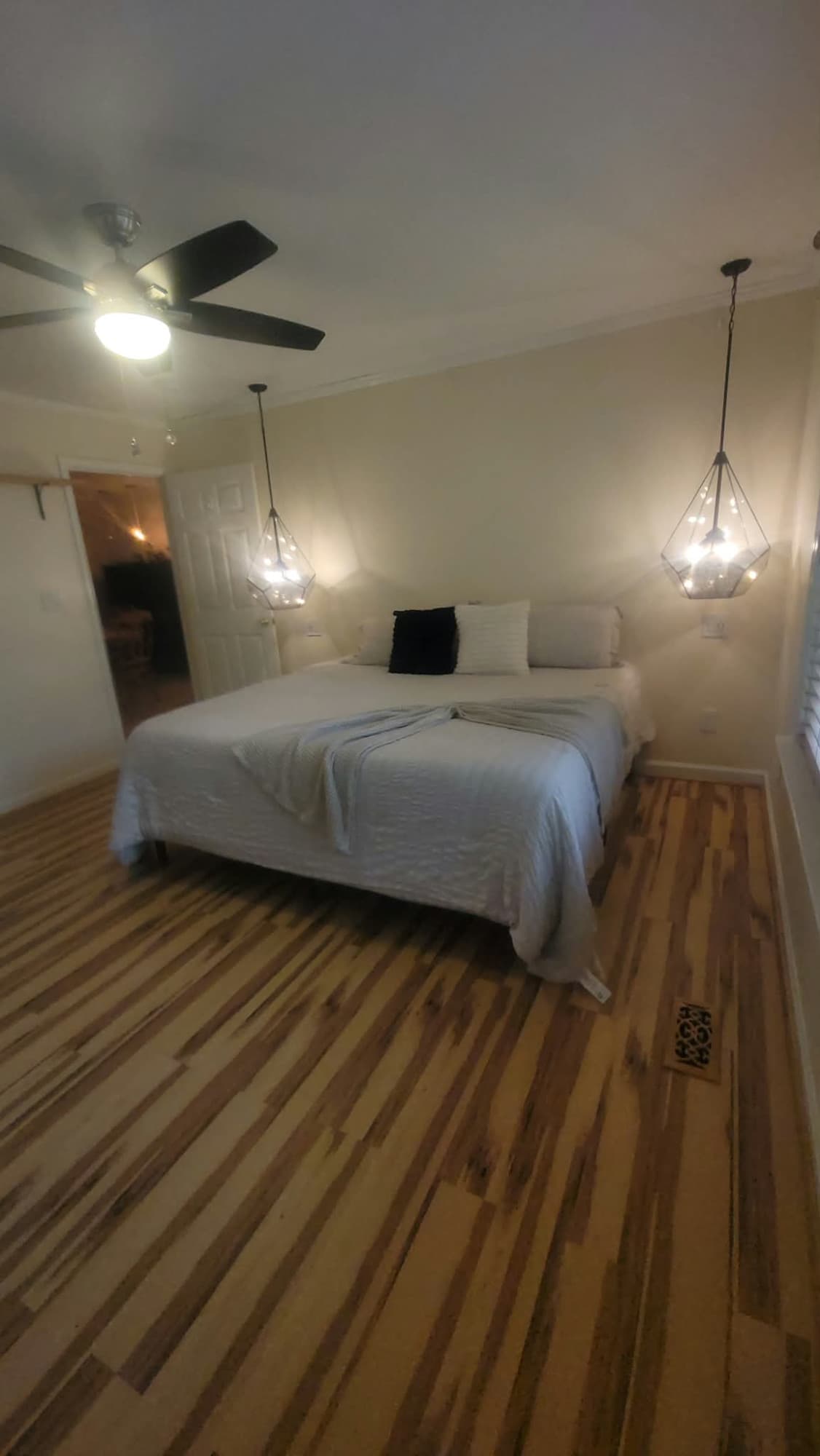 master bedroom.jpg.jpeg - 1214 Berkeley Street, Durham, NC 27705, Durham
