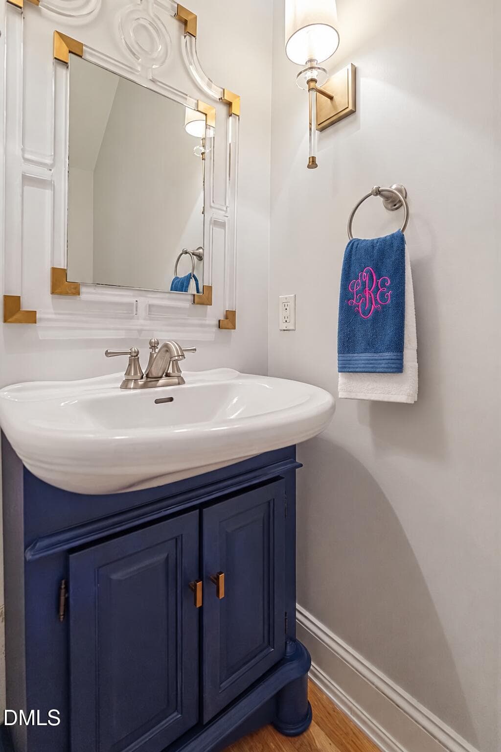 POWDER ROOM - 1406 Governors Court, Raleigh, NC 27604