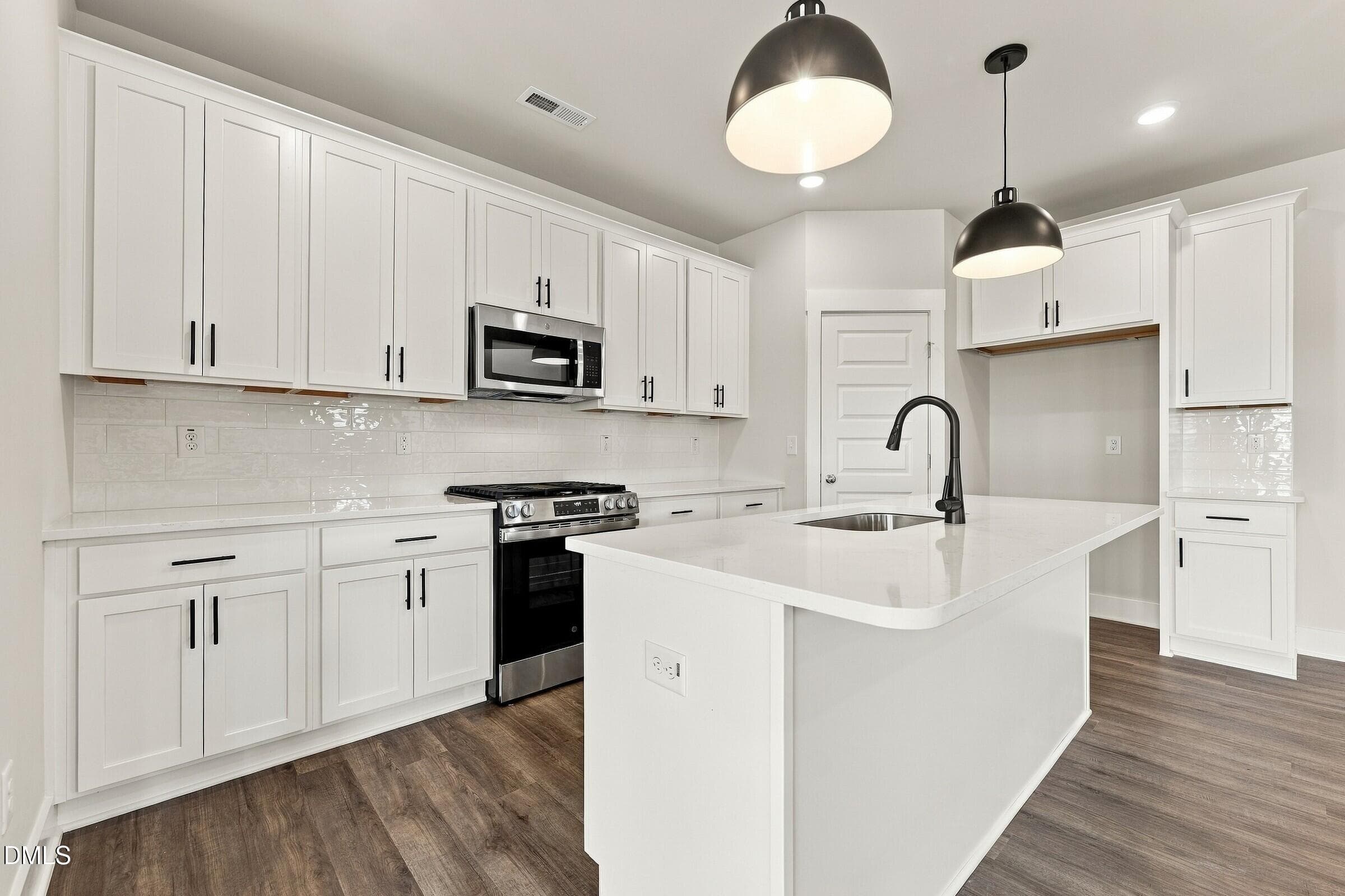 TUP-0131 - Kitchen (2) - 1915 Pollinator Place, Mebane, NC 27302, Mebane