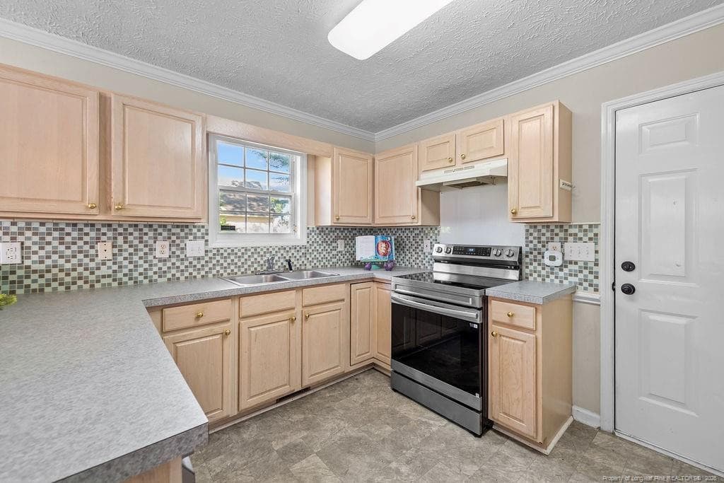 Photo 13 - 7601 Galena Drive, Fayetteville, NC 28314, Fayetteville
