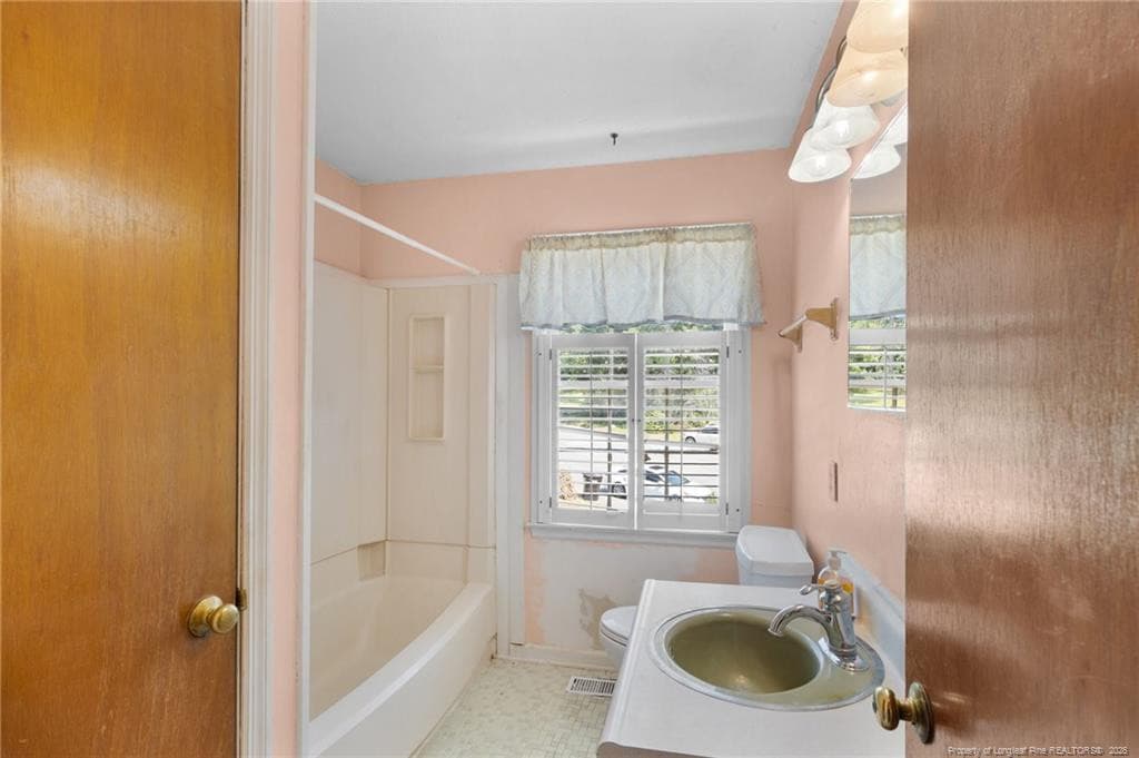 Photo 13 - 453 Bay Shore Drive, Fayetteville, NC 28311, Fayetteville