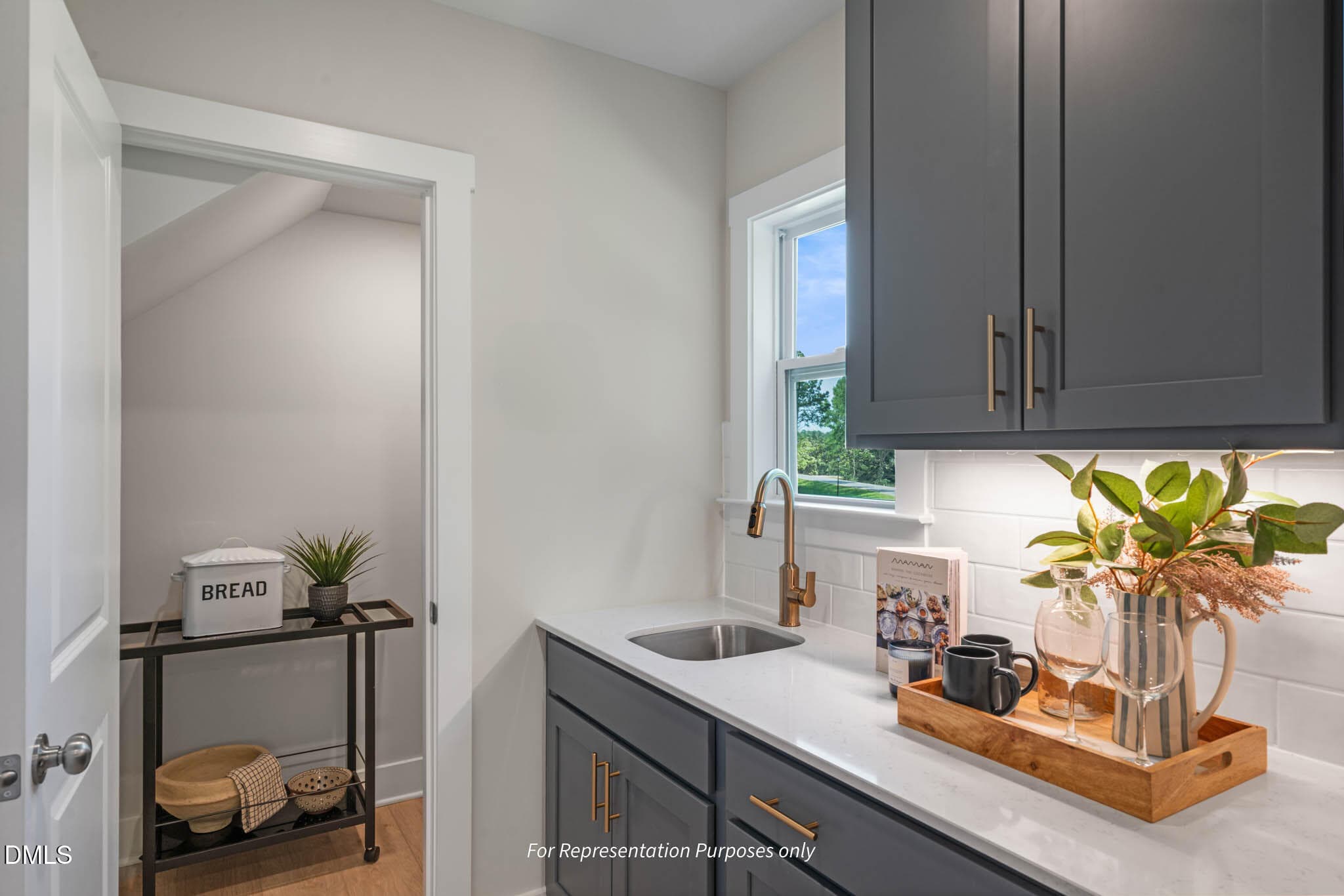 Apex Furnished w_ Messy and Cafe Bumpput - 36 Henry Crest Drive, Zebulon, NC 27597, Zebulon