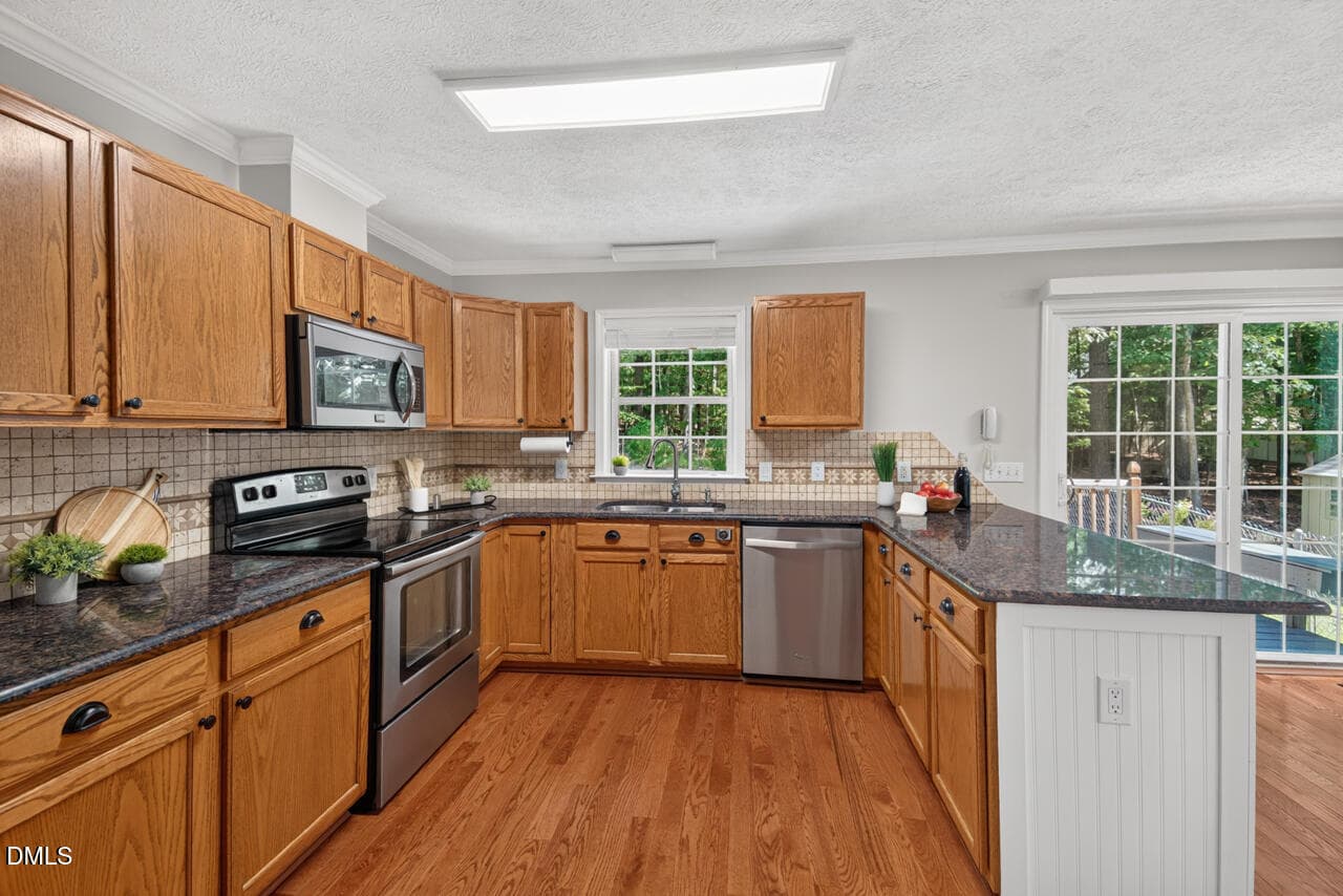 27 - 3308 Hawk Ridge Road, Chapel Hill, NC 27516