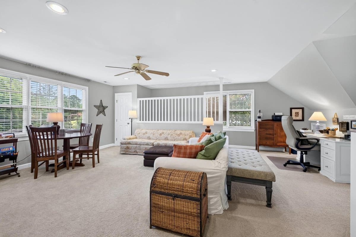 Photo 4 - 3024 Whitehart Lane, Raleigh, NC 27606, Raleigh