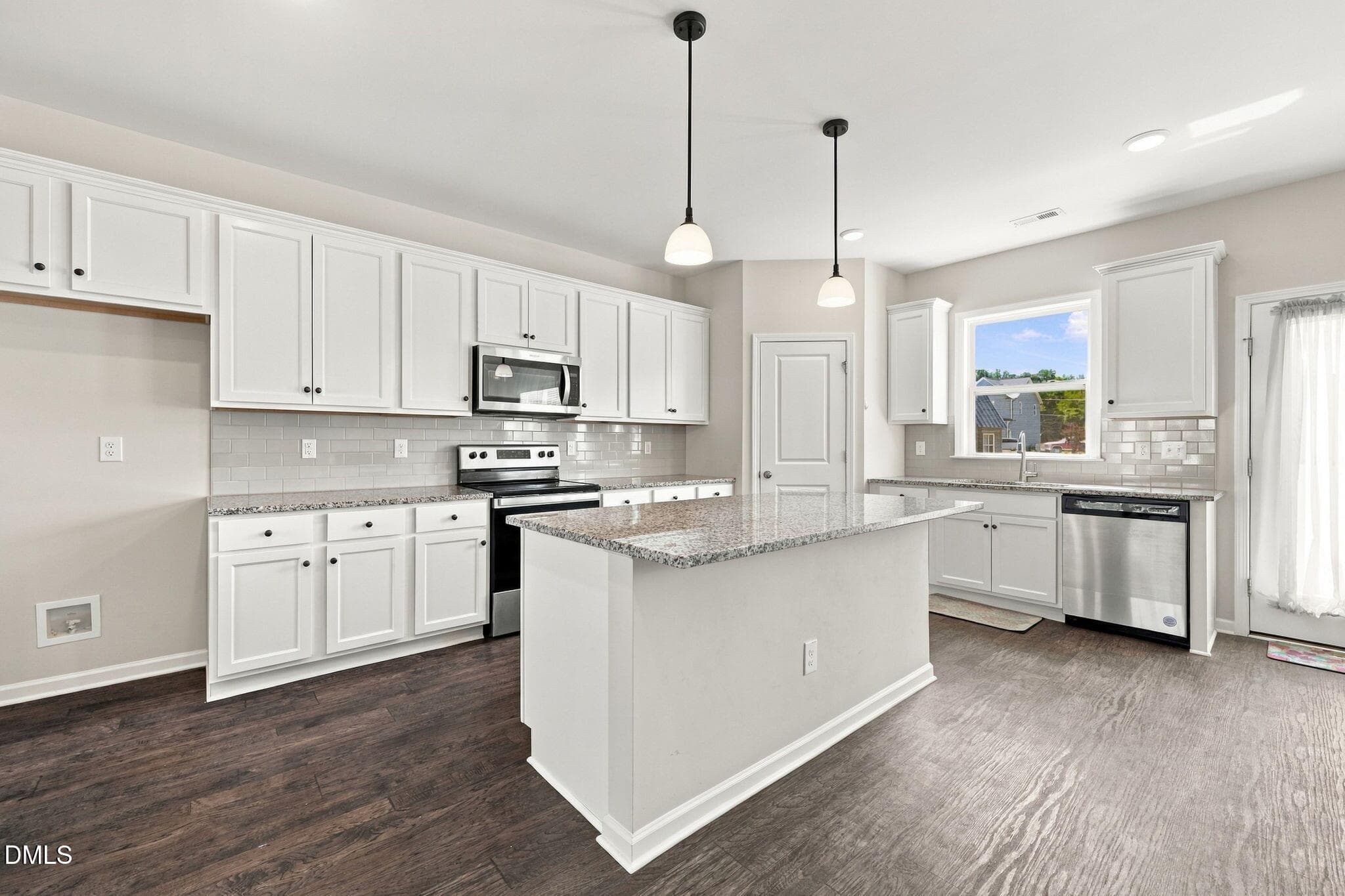 Kitchen (1) - 202 Queenstown Drive, Kenly, NC 27542, Kenly