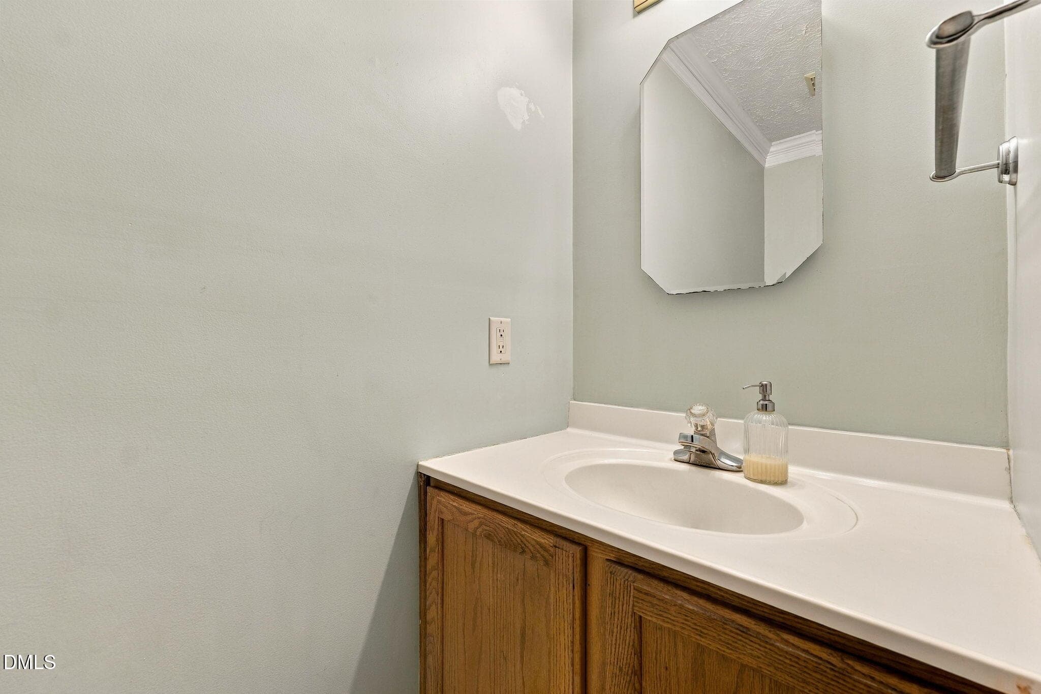 18-web-or-mls-_2334615 - 3717 Angus Lane, Efland, NC 27243