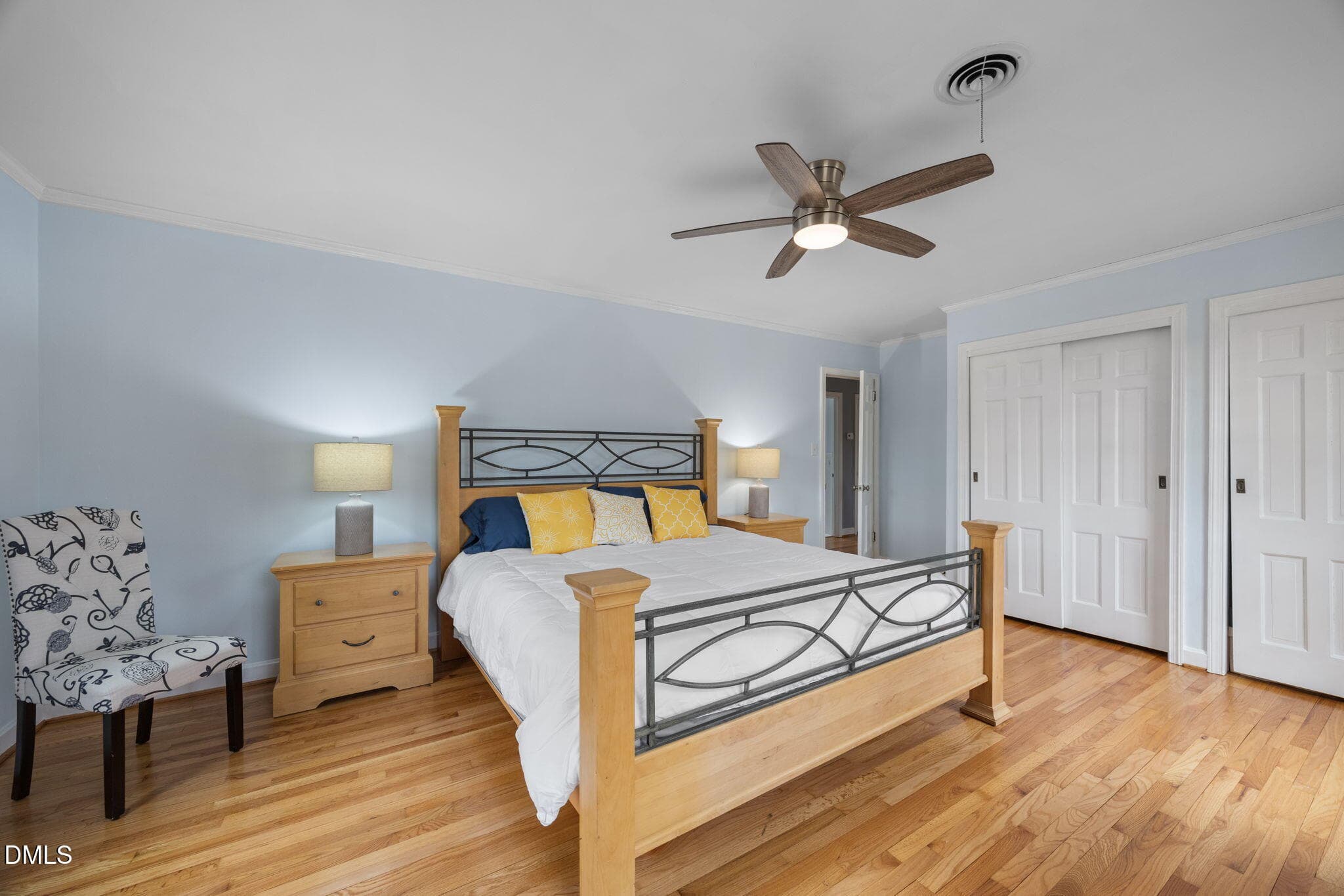 48-web-or-mls-IMG_0223 - 301 Jones Street, Graham, NC 27253
