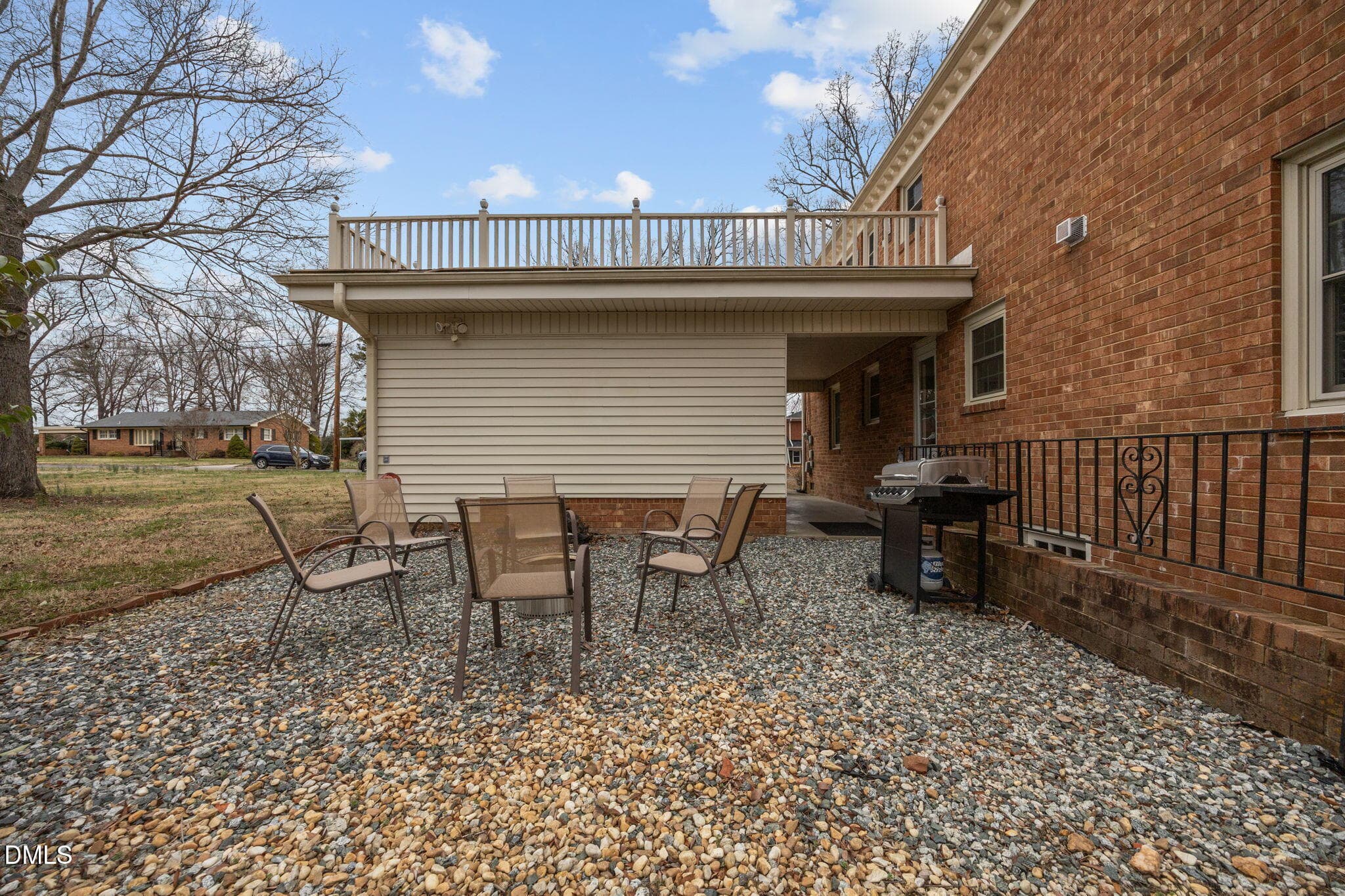 17-web-or-mls-IMG_0133 - 301 Jones Street, Graham, NC 27253
