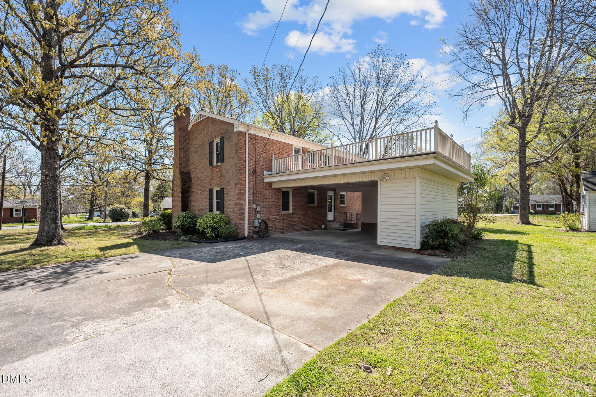 19-web-or-mls-ROB04020 - 301 Jones Street, Graham, NC 27253