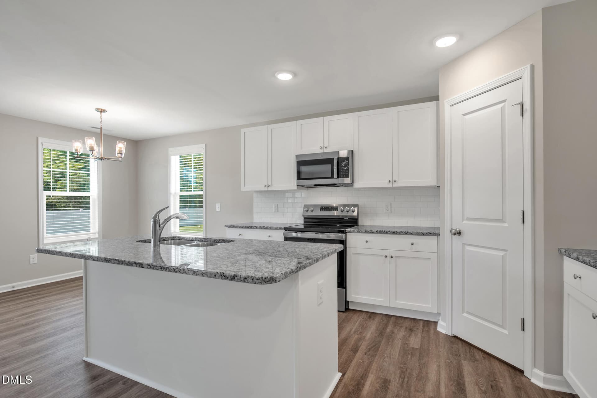 17 W Emily Gardens Dr(13 of 36) - 17 W Emily Gardens Drive, Selma, NC 27576