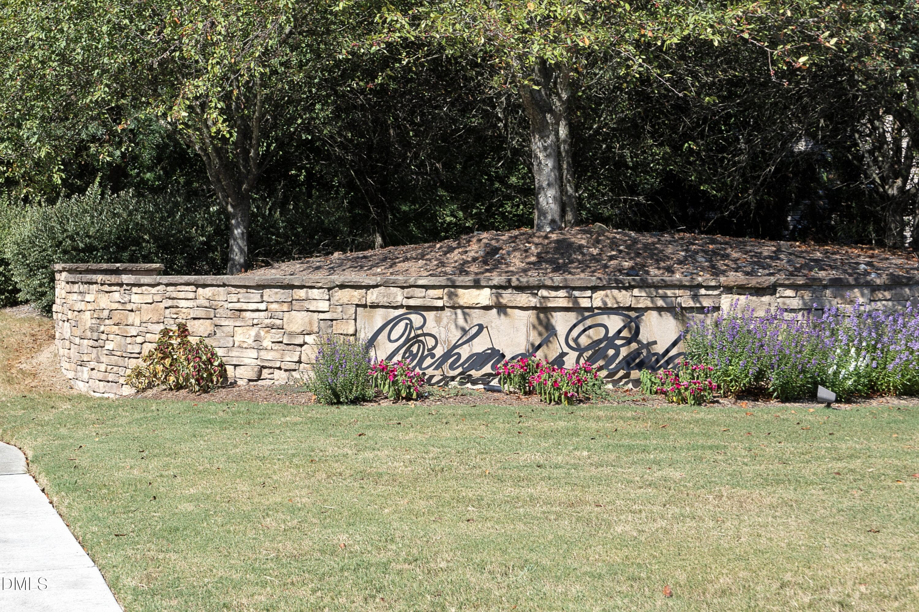 Orchard Rdige entrance - 148 Token House Road, Durham, NC 27703, Durham