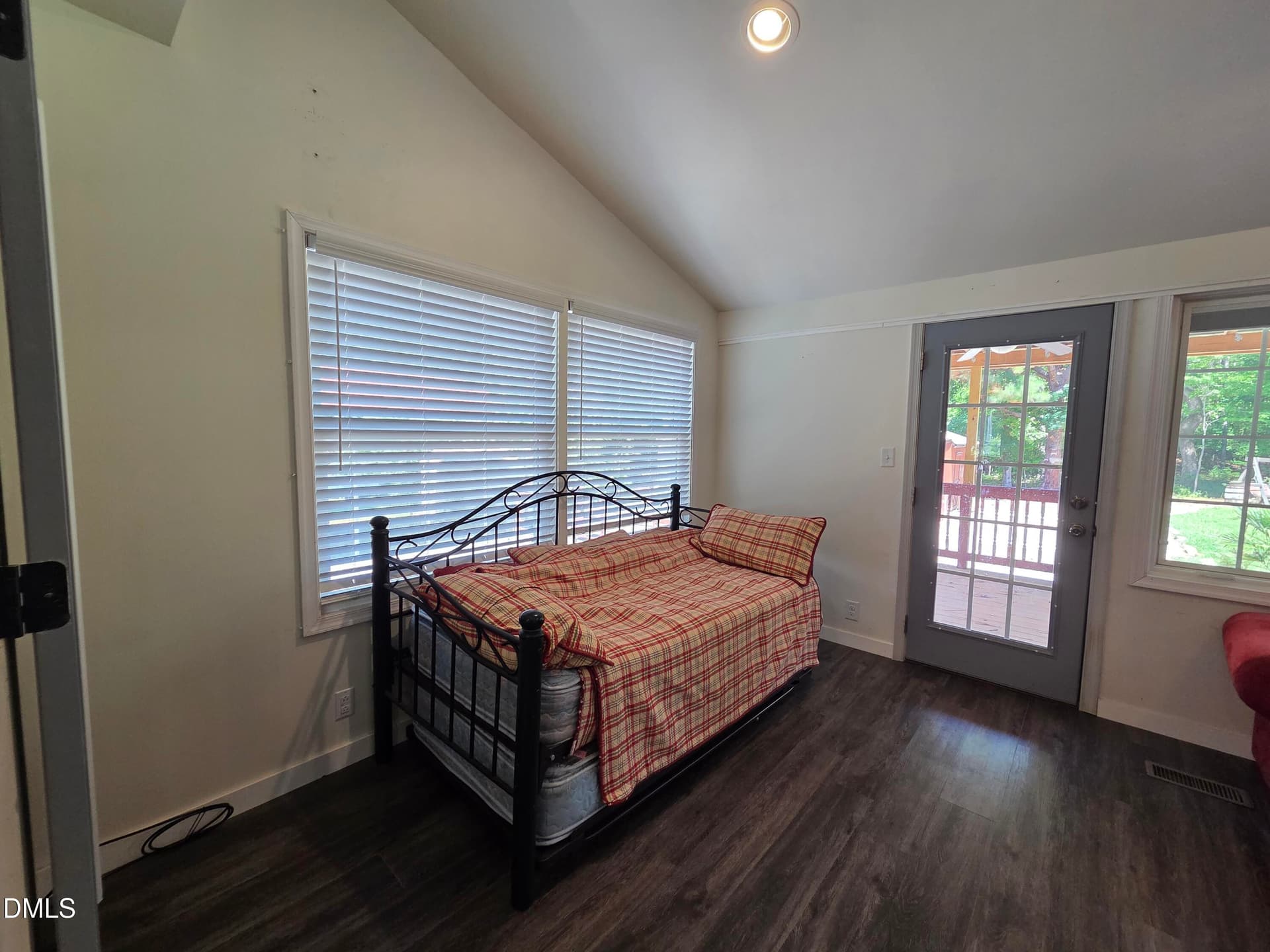20260909_125735 - 106 W Lizard Bay Drive, Henrico, NC 27842