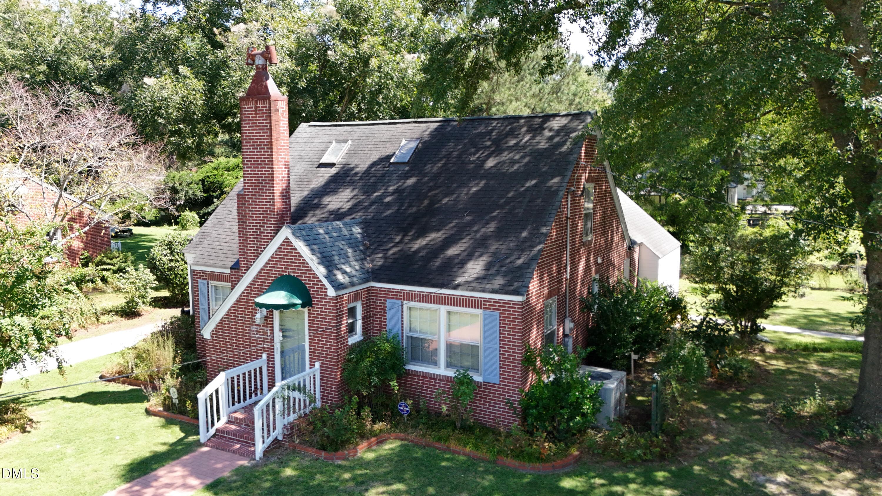 DJI_20260911132028_0789_D - 700 N Raiford Street, Selma, NC 27576