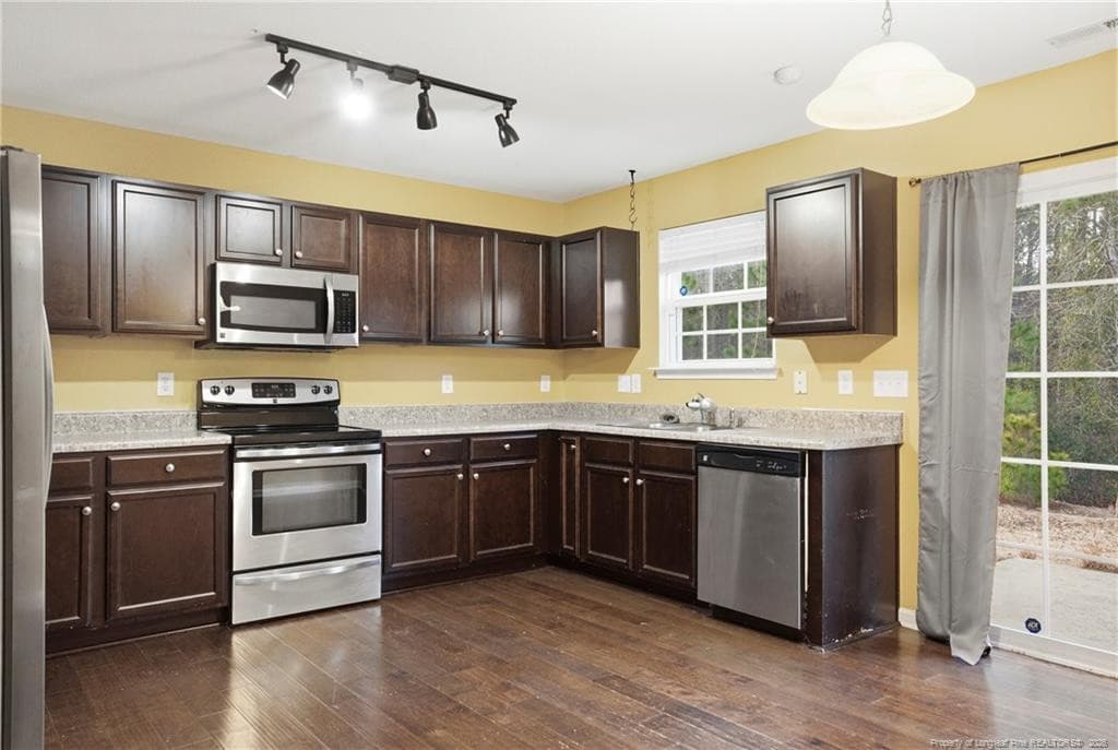 Kitchen - 620 Magnificent Avenue, Fayetteville, NC 28306, Fayetteville