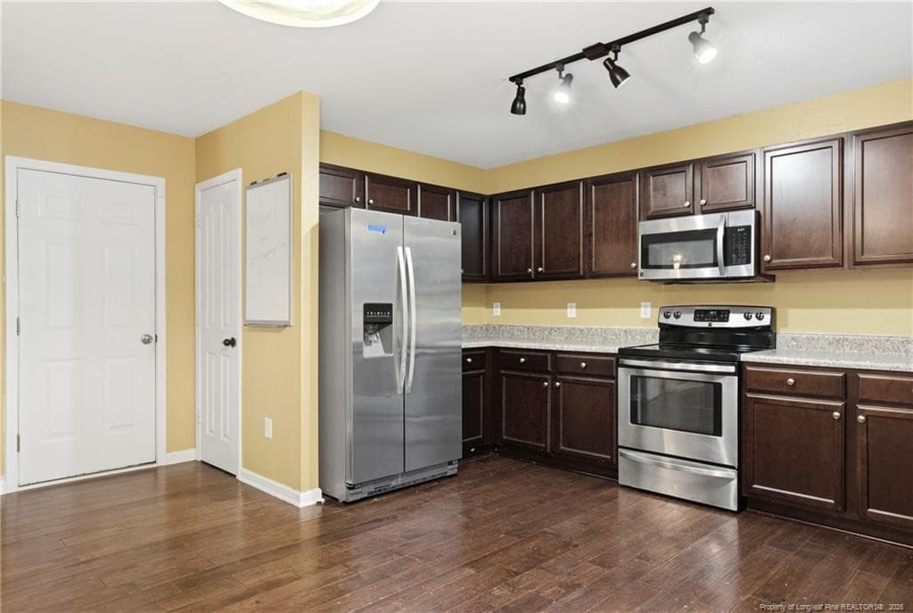 Kitchen - 620 Magnificent Avenue, Fayetteville, NC 28306, Fayetteville