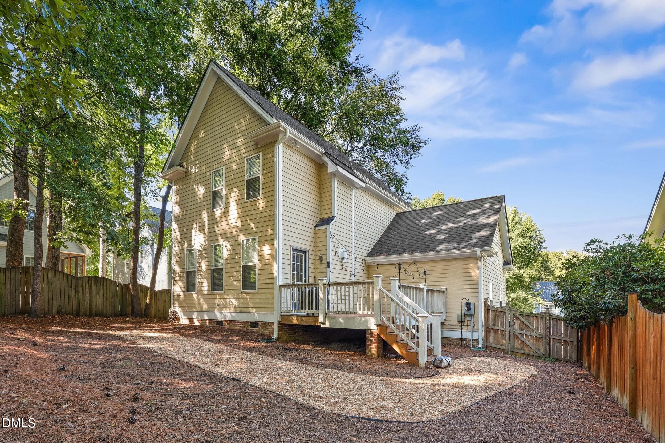 item_4 (3) - 205 Country Valley Court, Apex, NC 27502