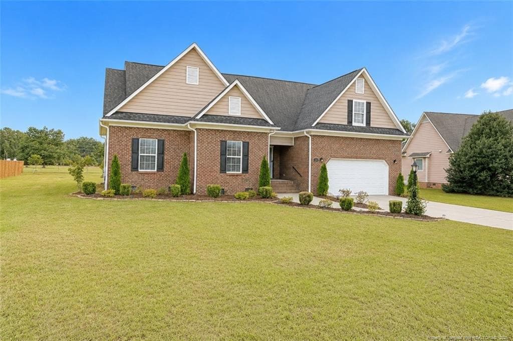 Front View - 1918 Sunshine Court, Hope Mills, NC 28348