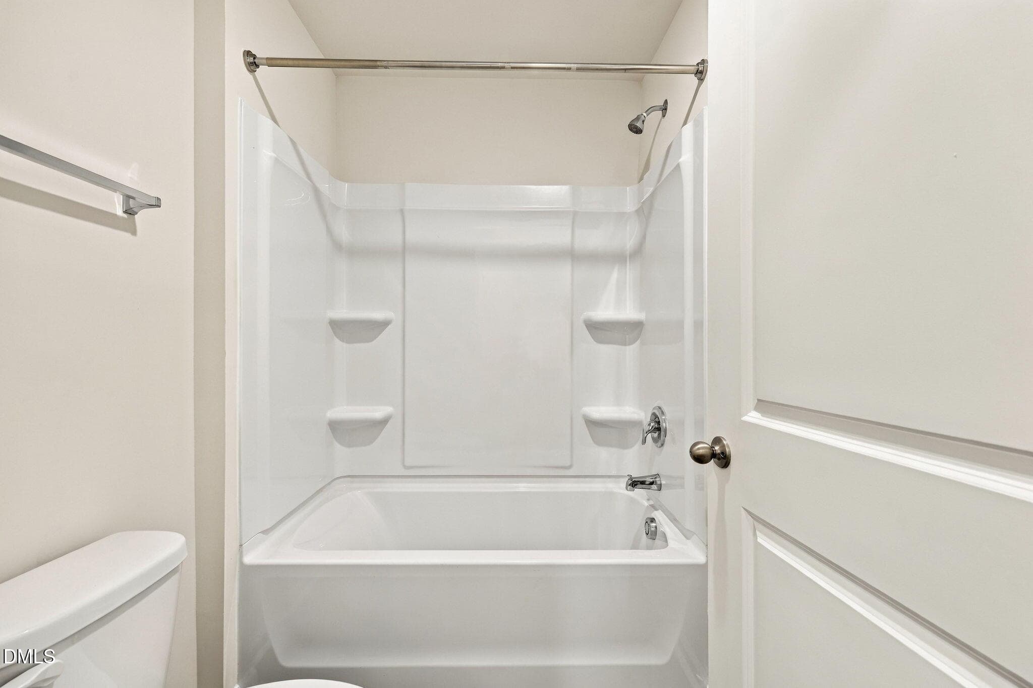 Hall Bath (2) - 186 Carriage Cv Circle, Mocksville, NC 27028, Mocksville