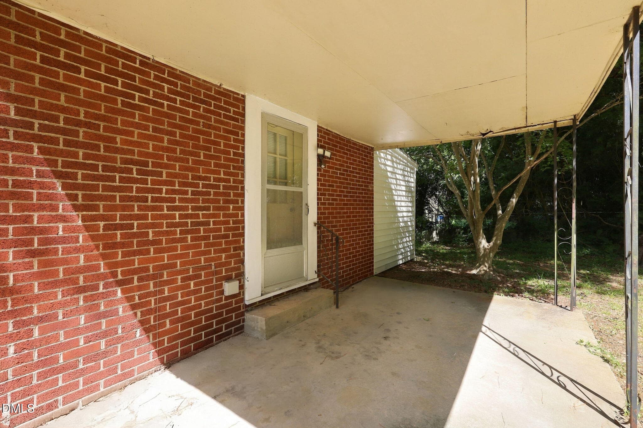 19-web-or-mls-IMG_8386 - 400 N Sumner Street, Selma, NC 27576