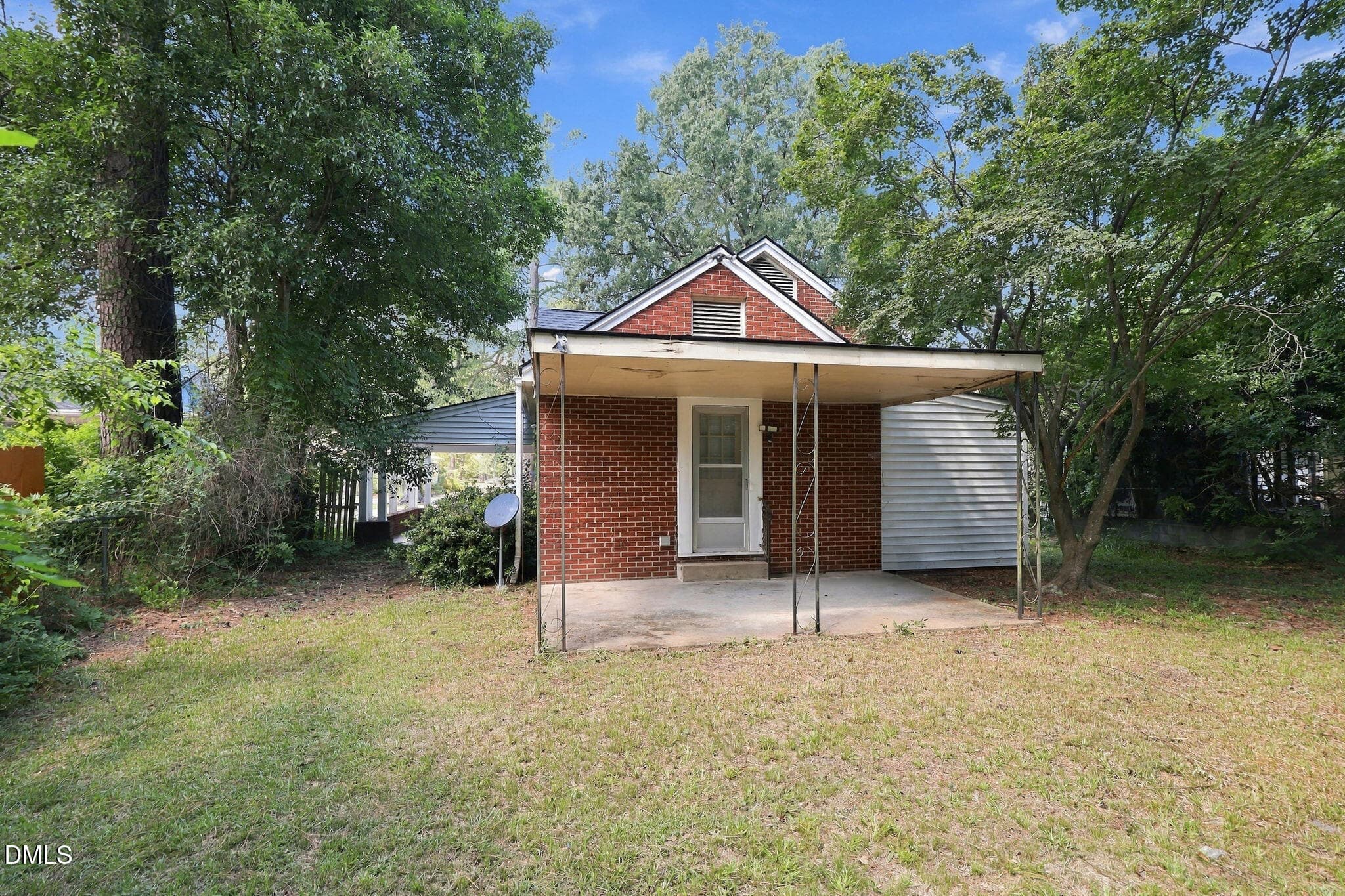 24-web-or-mls-IMG_8391 - 400 N Sumner Street, Selma, NC 27576