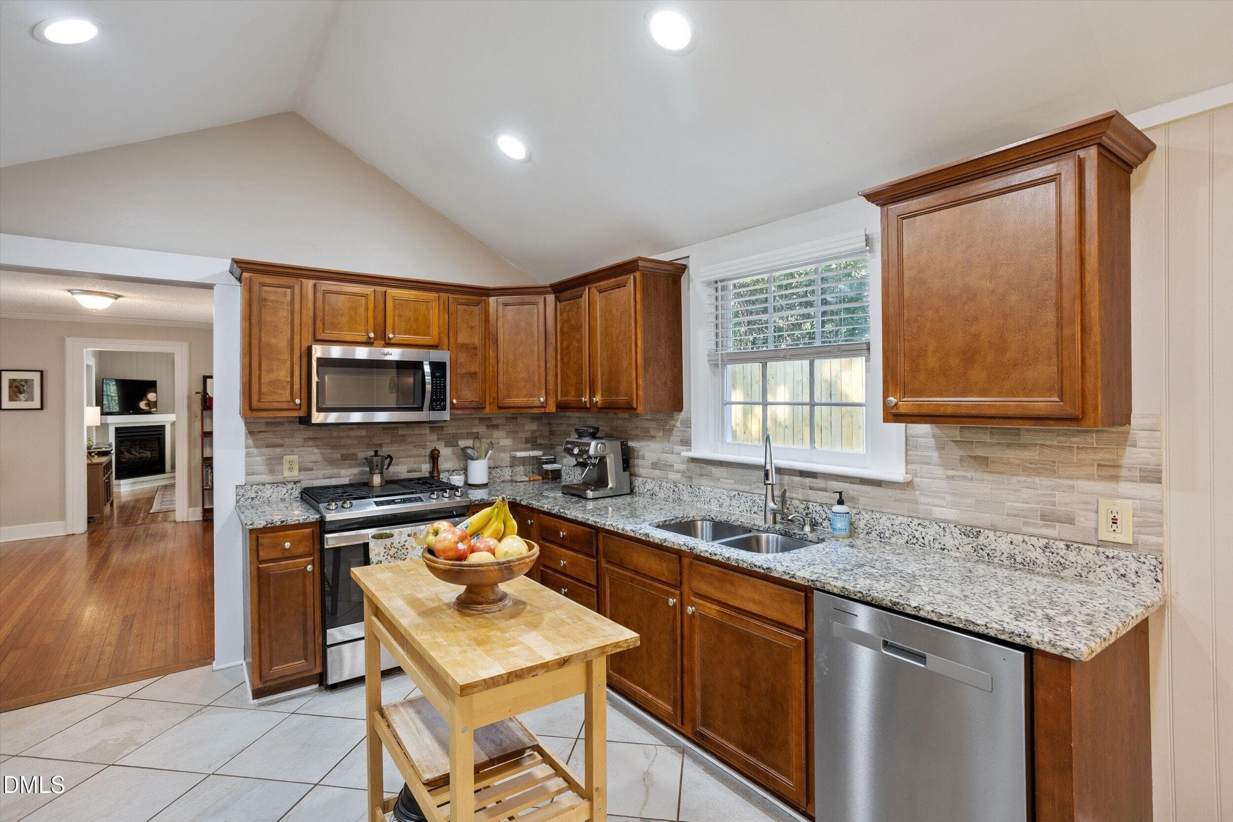 22-405 Frank St [3374322]_09152026_22 - 405 Frank Street, Raleigh, NC 27604