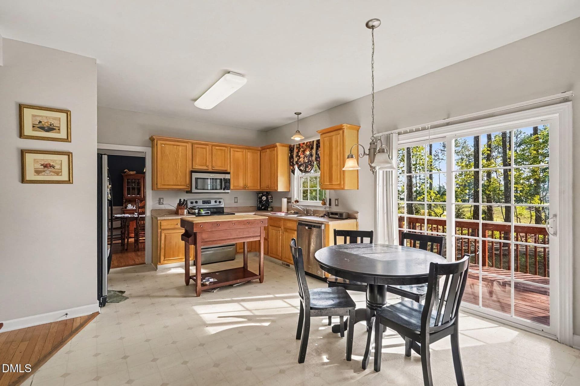 010_file_1508 - 216 Powhatan Drive, Fuquay Varina, NC 27526