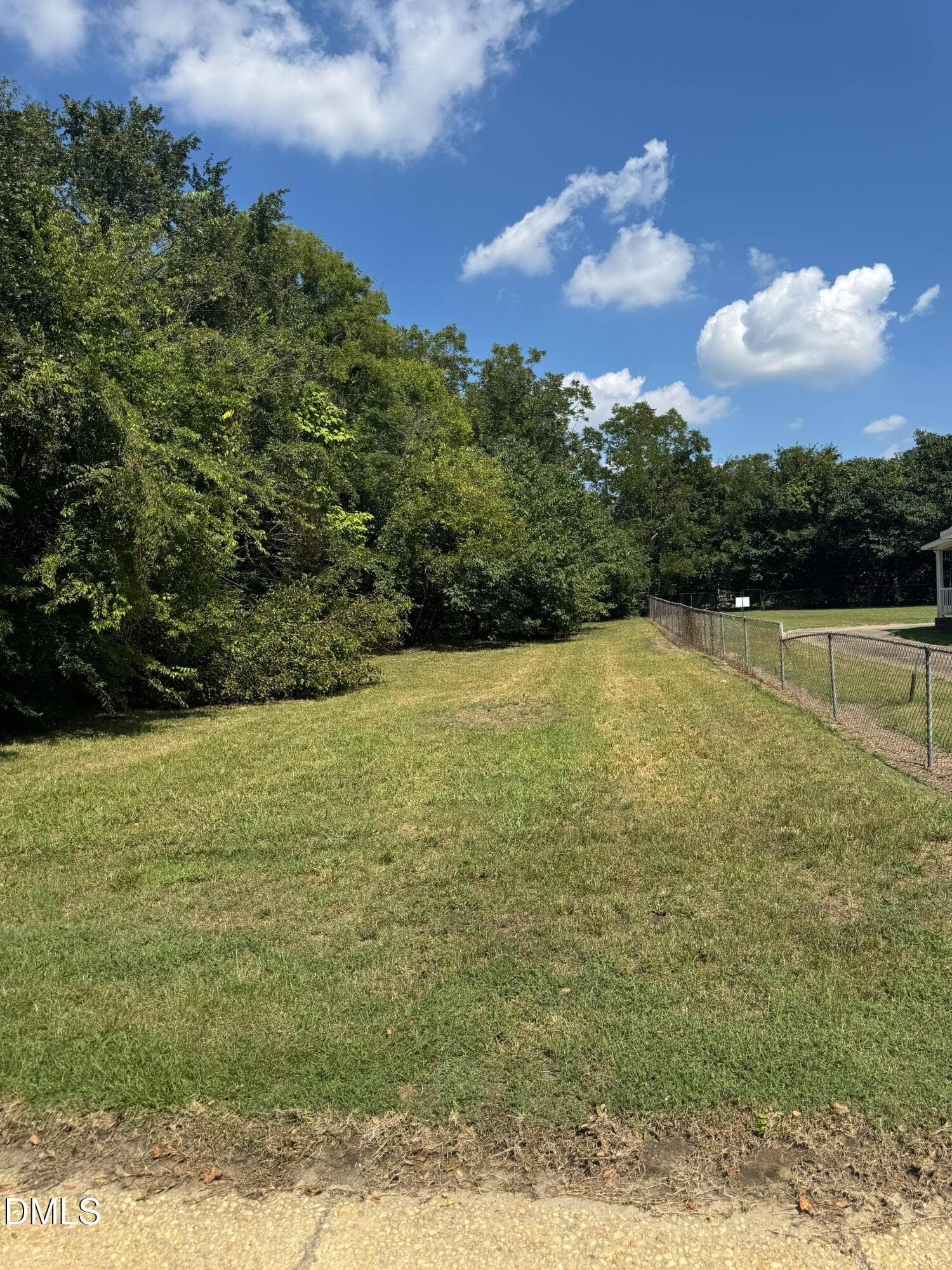 photo 1 - 1011 E Broad Street, Dunn, NC 28334