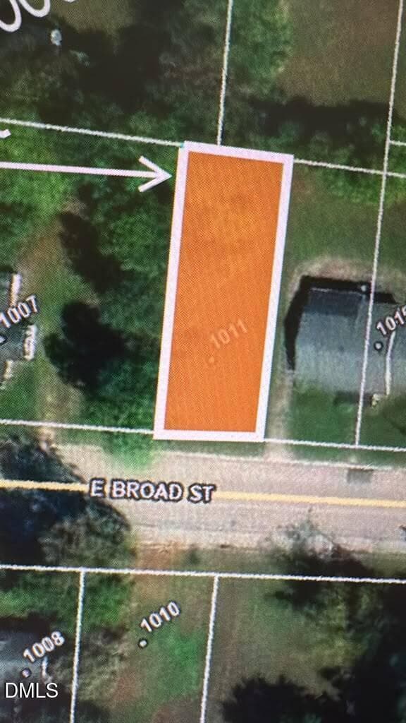 Photo 4 - 1011 E Broad Street, Dunn, NC 28334