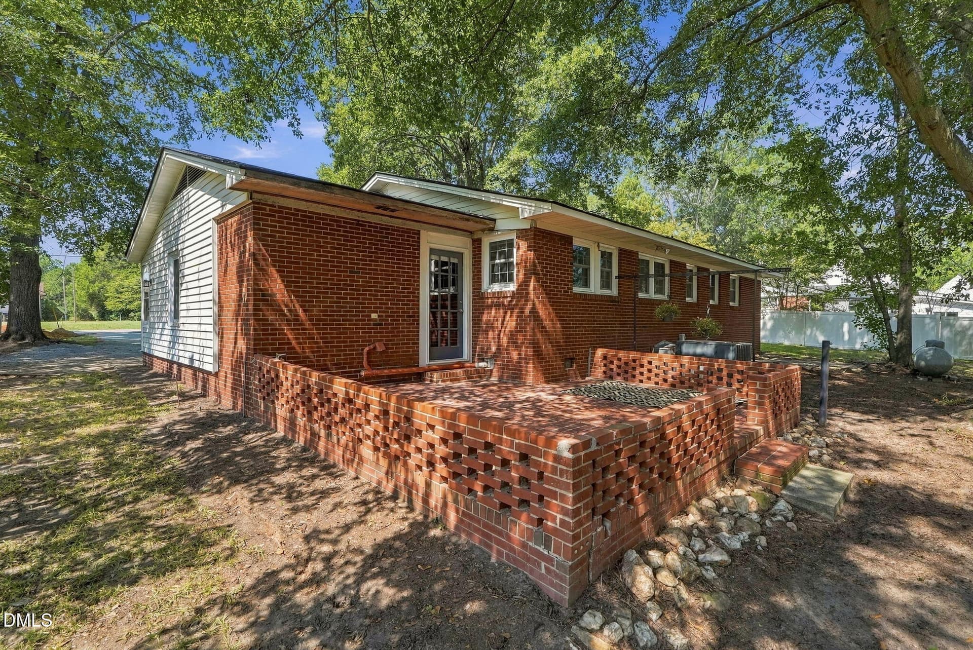 544 North Dunn Street-49 - 544 N Dunn Street, Angier, NC 27501