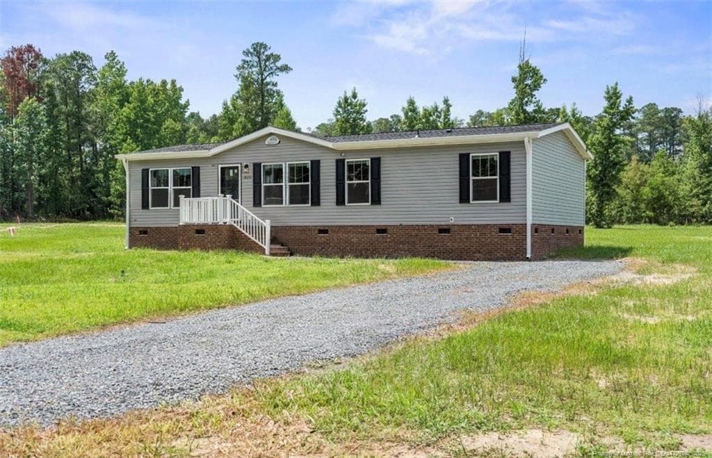 18201 Barnes Bridge Road, Laurinburg, NC 28302