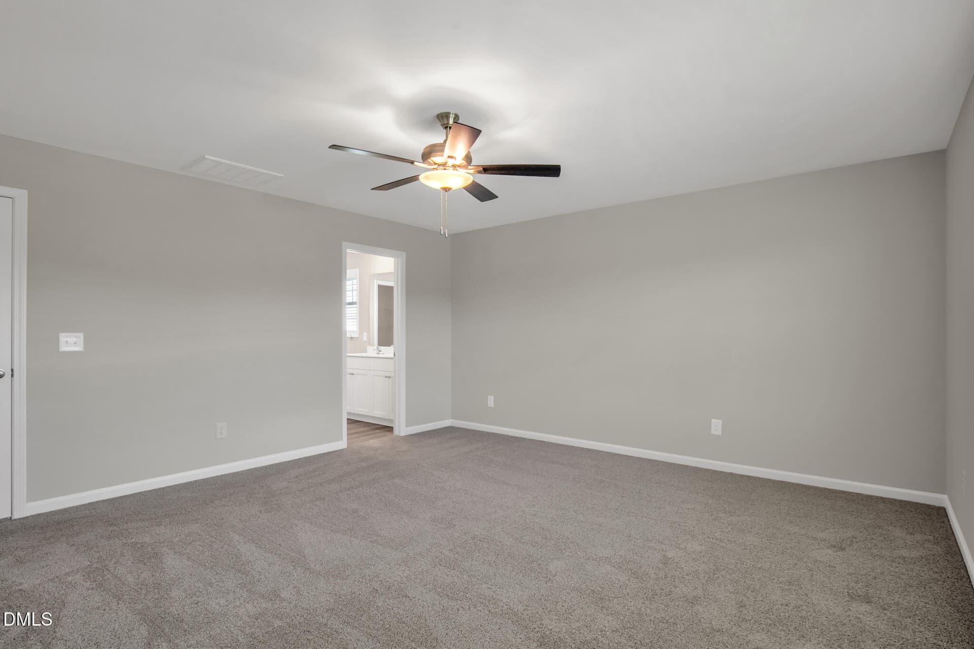 8 W Emily Gardens Dr(23 of 32) - 8 W Emily Gardens Drive, Selma, NC 27576