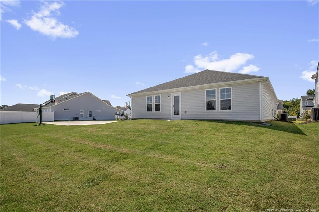 Photo 2 - 8 W Emily Gardens Drive, Selma, NC 27576